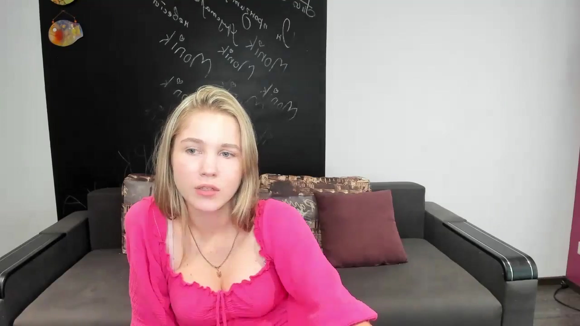 Gallery image thumbnail from Kate_Lewiss's myfreecams stream on, 08/05/2024, 09:32 image 13 of 20
