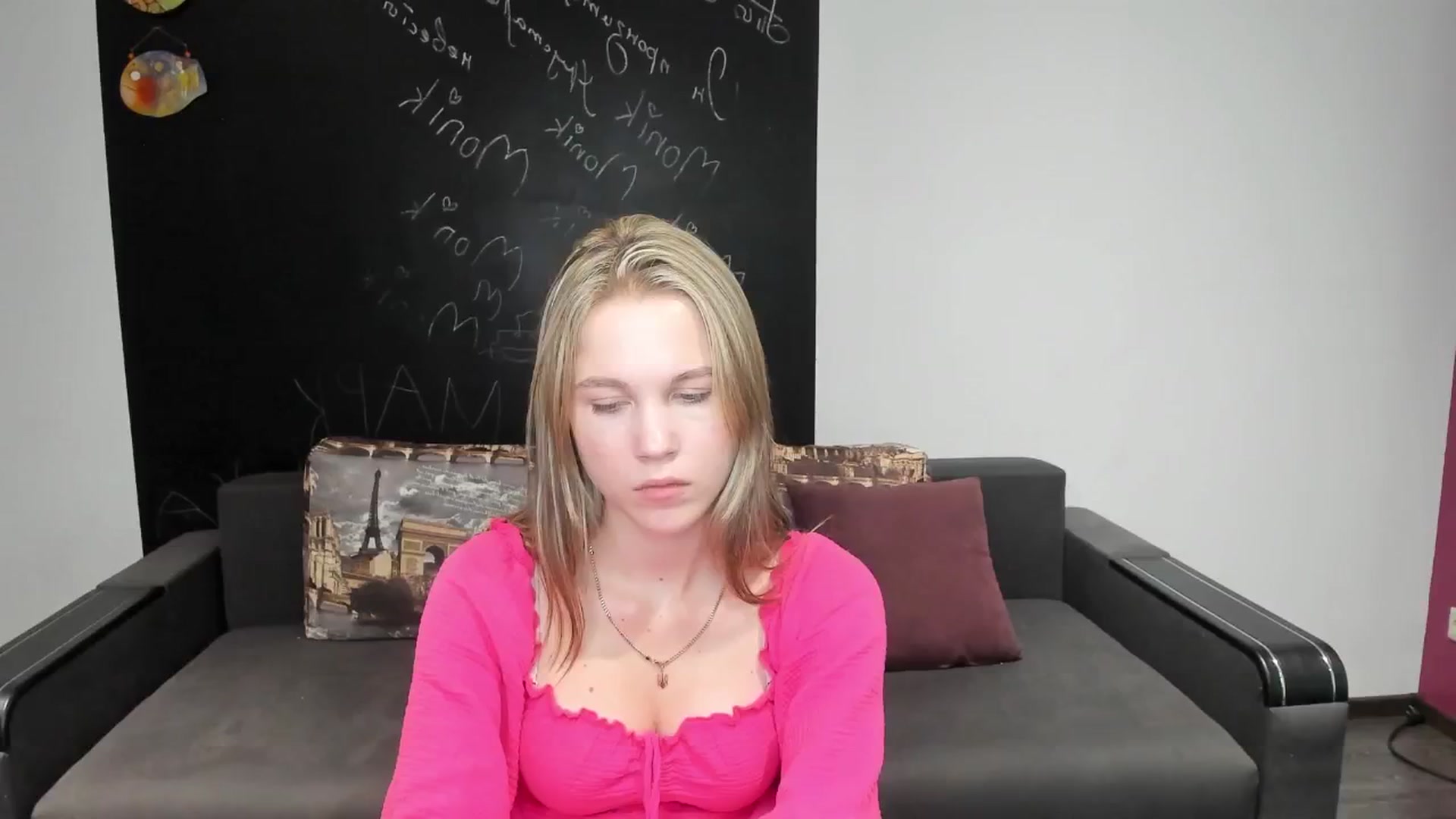 Gallery image thumbnail from Kate_Lewiss's myfreecams stream on, 08/05/2024, 10:16 image 15 of 20