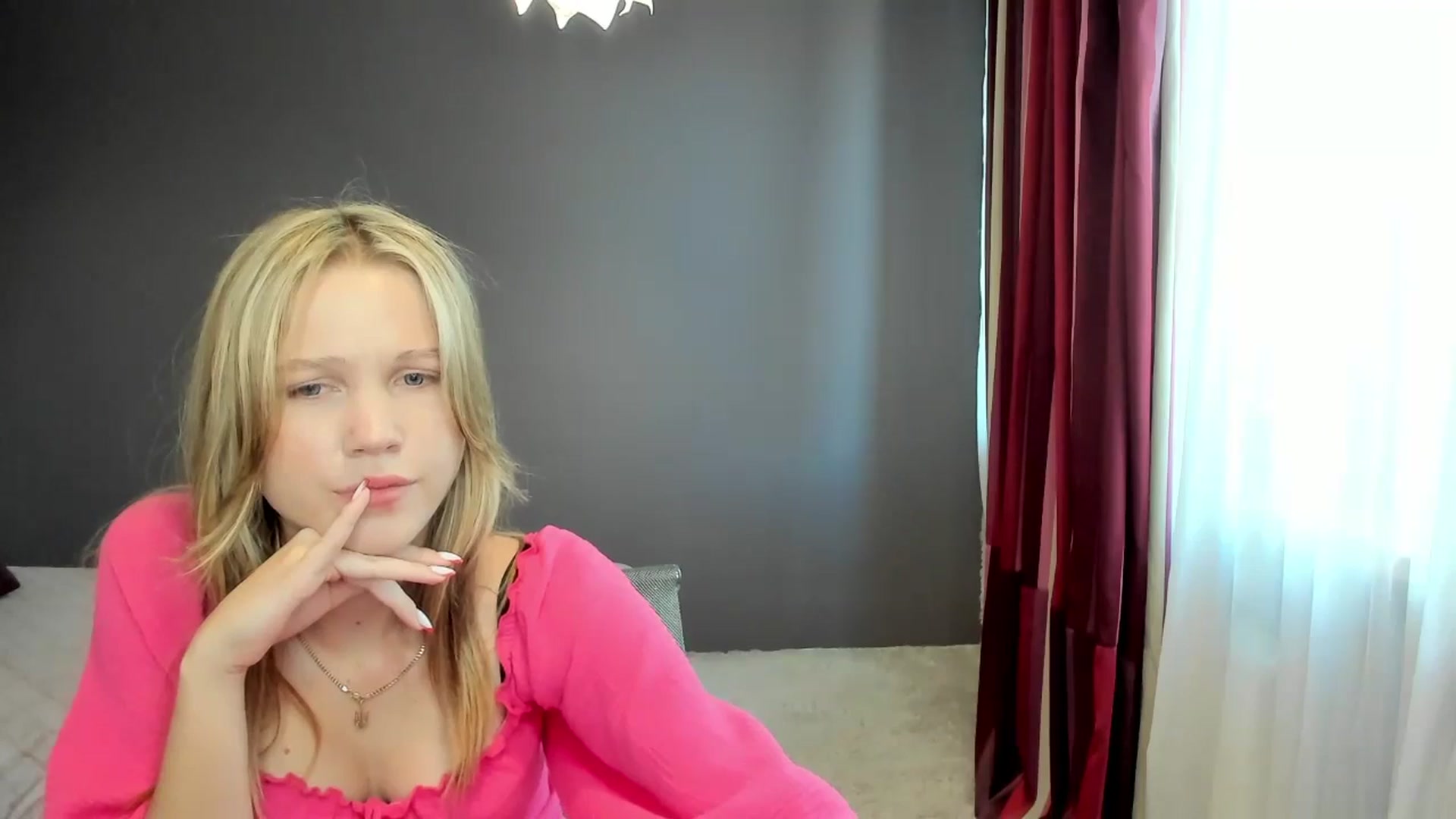Gallery image thumbnail from Kate_Lewiss's myfreecams stream on, 08/07/2024, 10:49 image 16 of 20