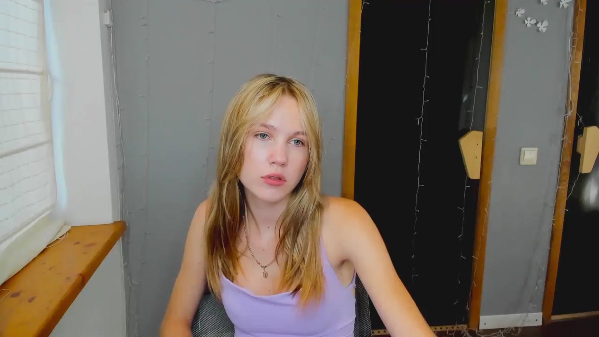Gallery image thumbnail from Kate_Lewiss's myfreecams stream on, 08/08/2024, 06:05 image 3 of 20