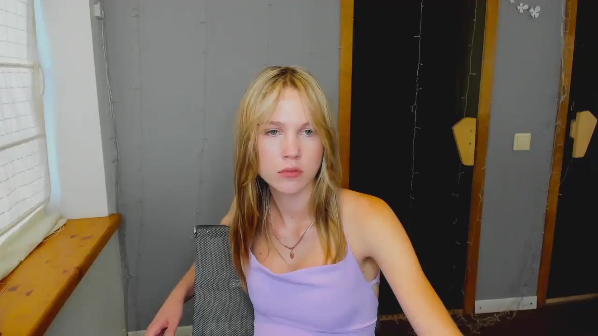 Gallery image thumbnail from Kate_Lewiss's myfreecams stream on, 08/08/2024, 08:22 image 16 of 20