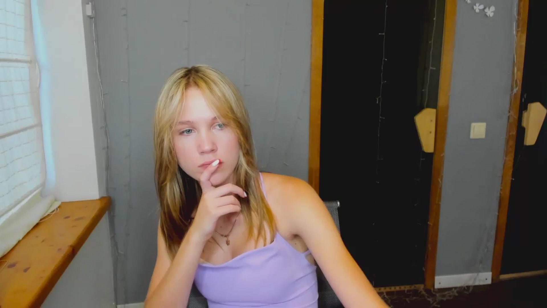 Gallery image thumbnail from Kate_Lewiss's myfreecams stream on, 08/08/2024, 08:22 image 20 of 20