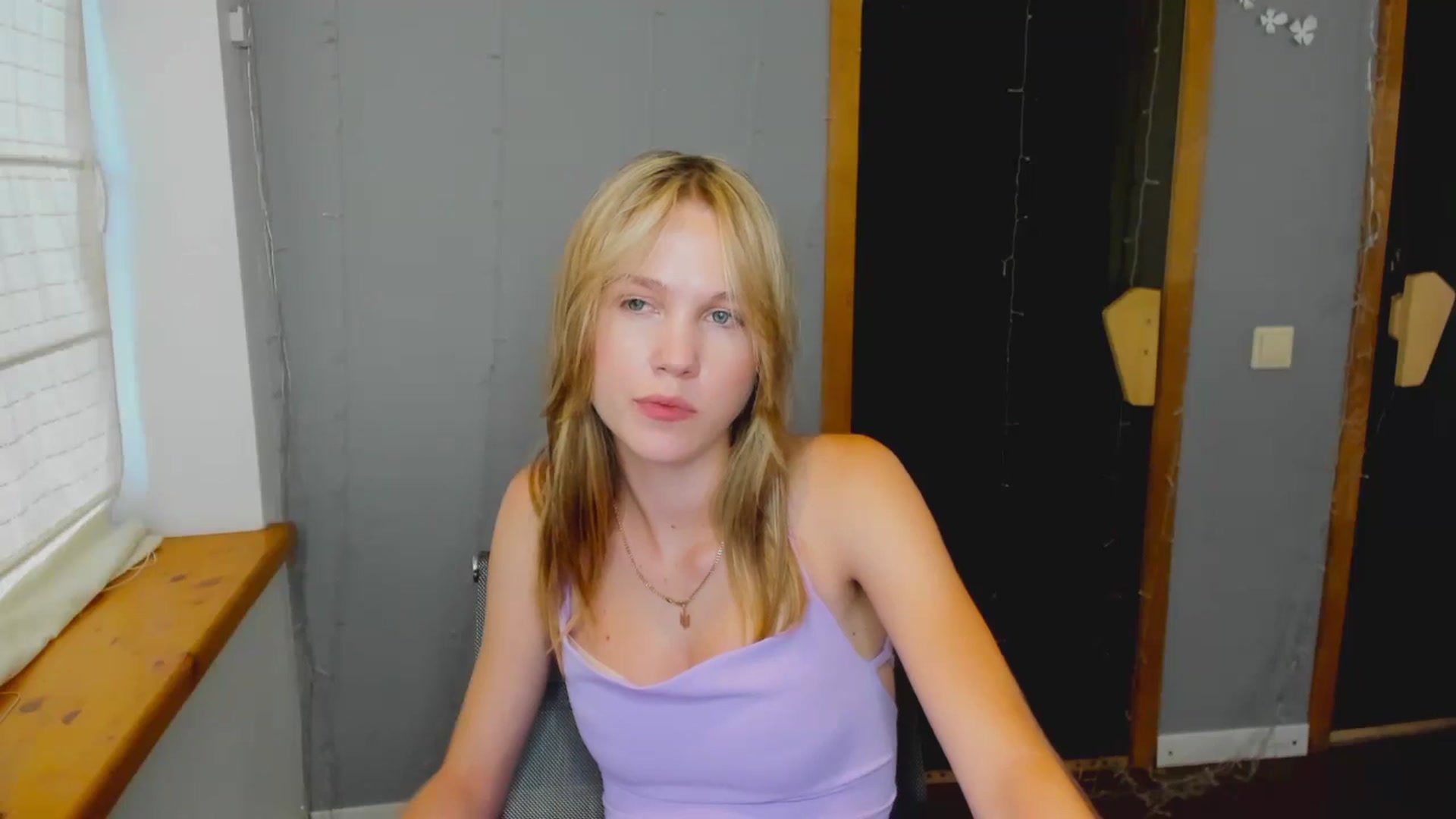 Gallery image thumbnail from Kate_Lewiss's myfreecams stream on, 08/08/2024, 08:22 image 12 of 20