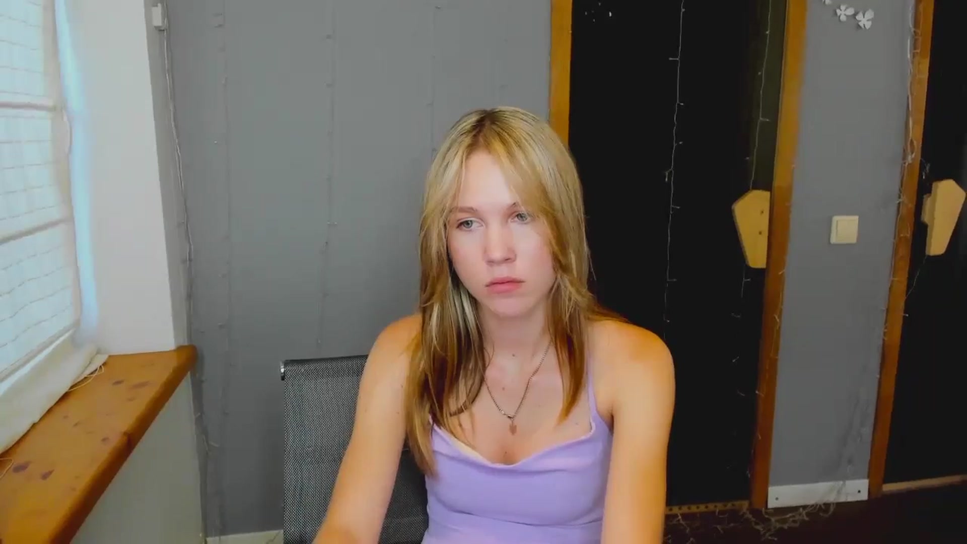 Gallery image thumbnail from Kate_Lewiss's myfreecams stream on, 08/08/2024, 09:58 image 11 of 20