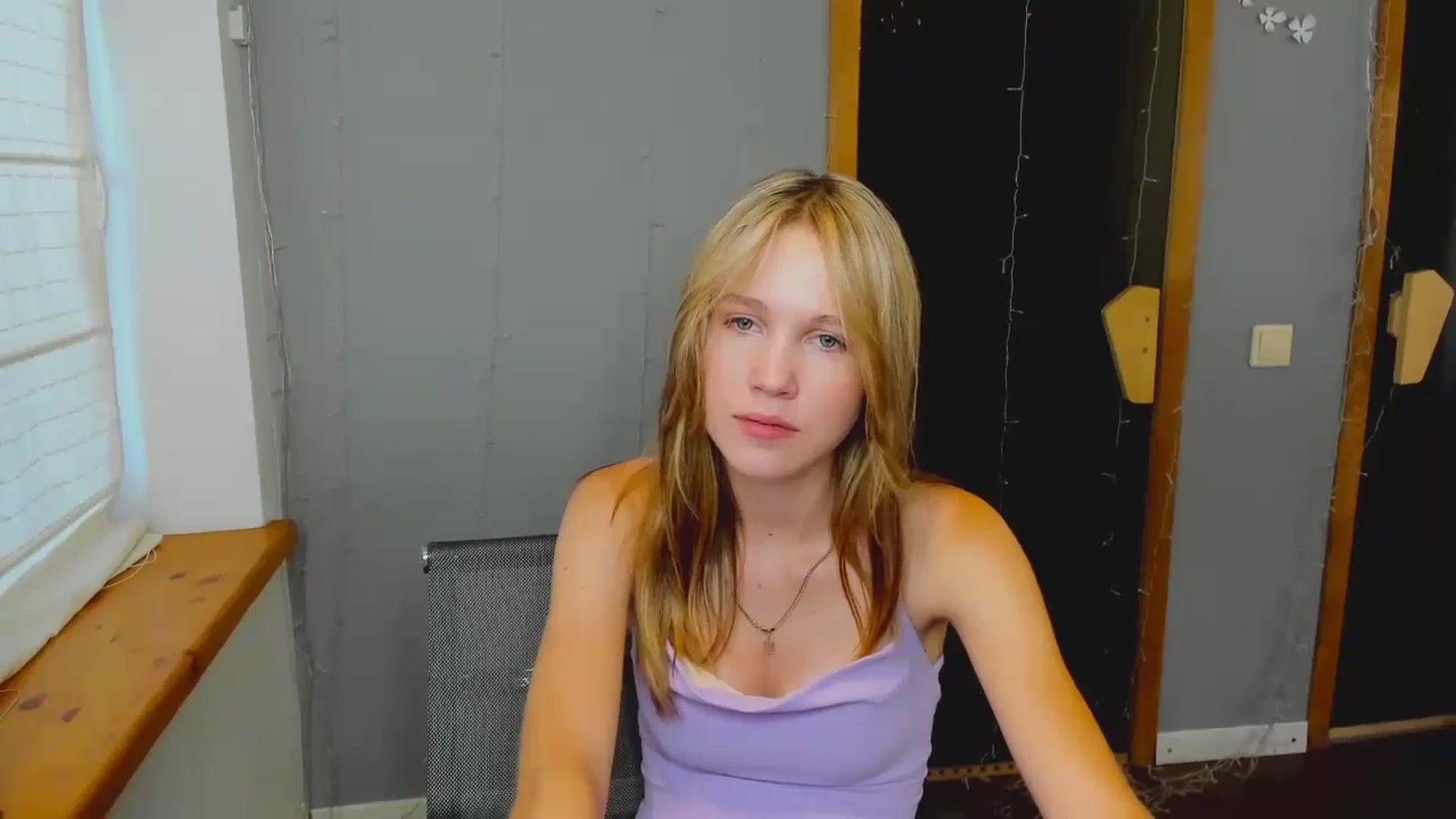 Gallery image thumbnail from Kate_Lewiss's myfreecams stream on, 08/08/2024, 09:58 image 13 of 20