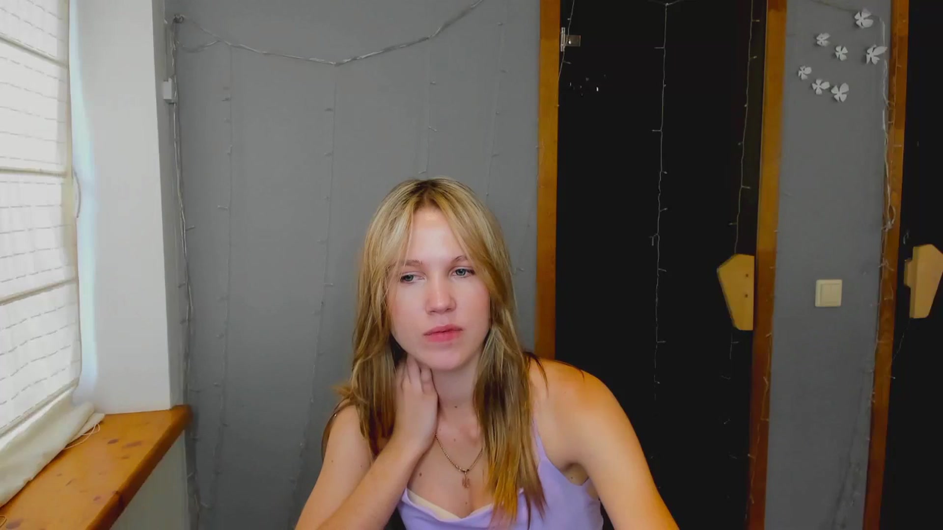 Gallery image thumbnail from Kate_Lewiss's myfreecams stream on, 08/08/2024, 10:20 image 20 of 20