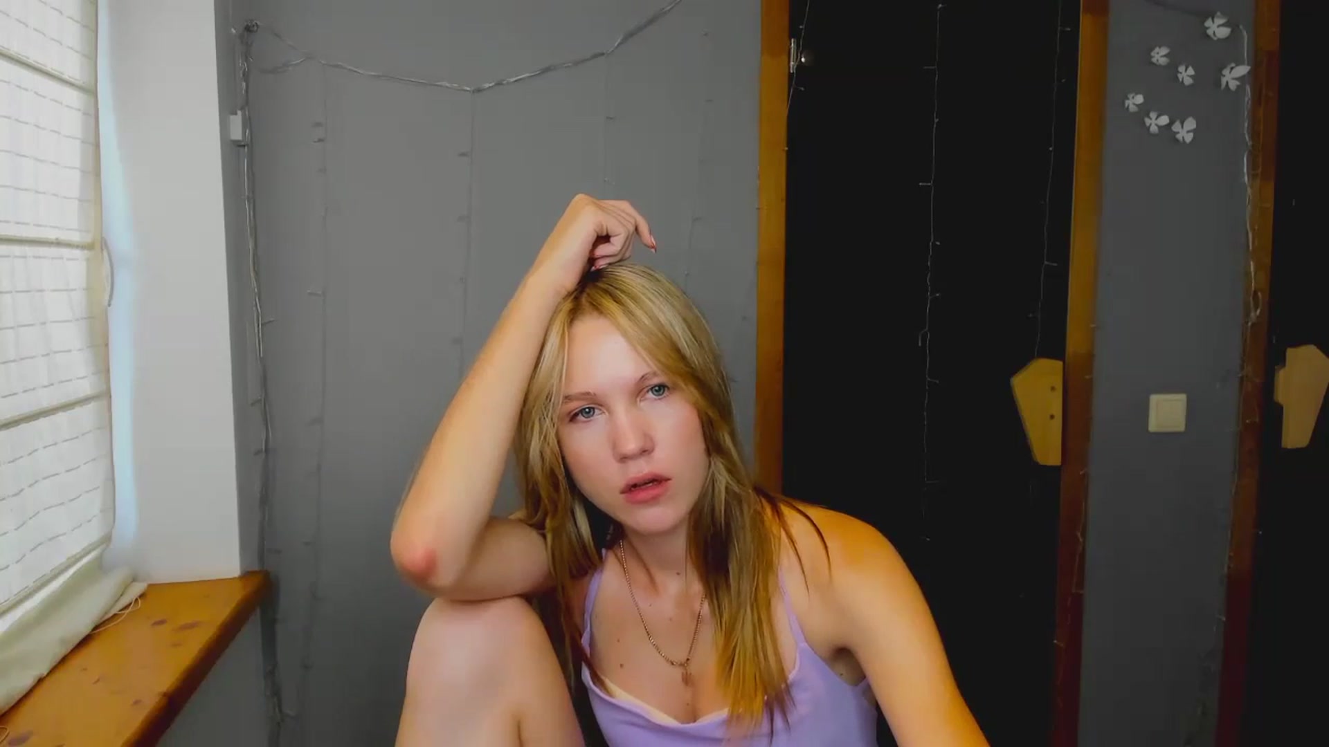 Gallery image thumbnail from Kate_Lewiss's myfreecams stream on, 08/08/2024, 10:20 image 18 of 20