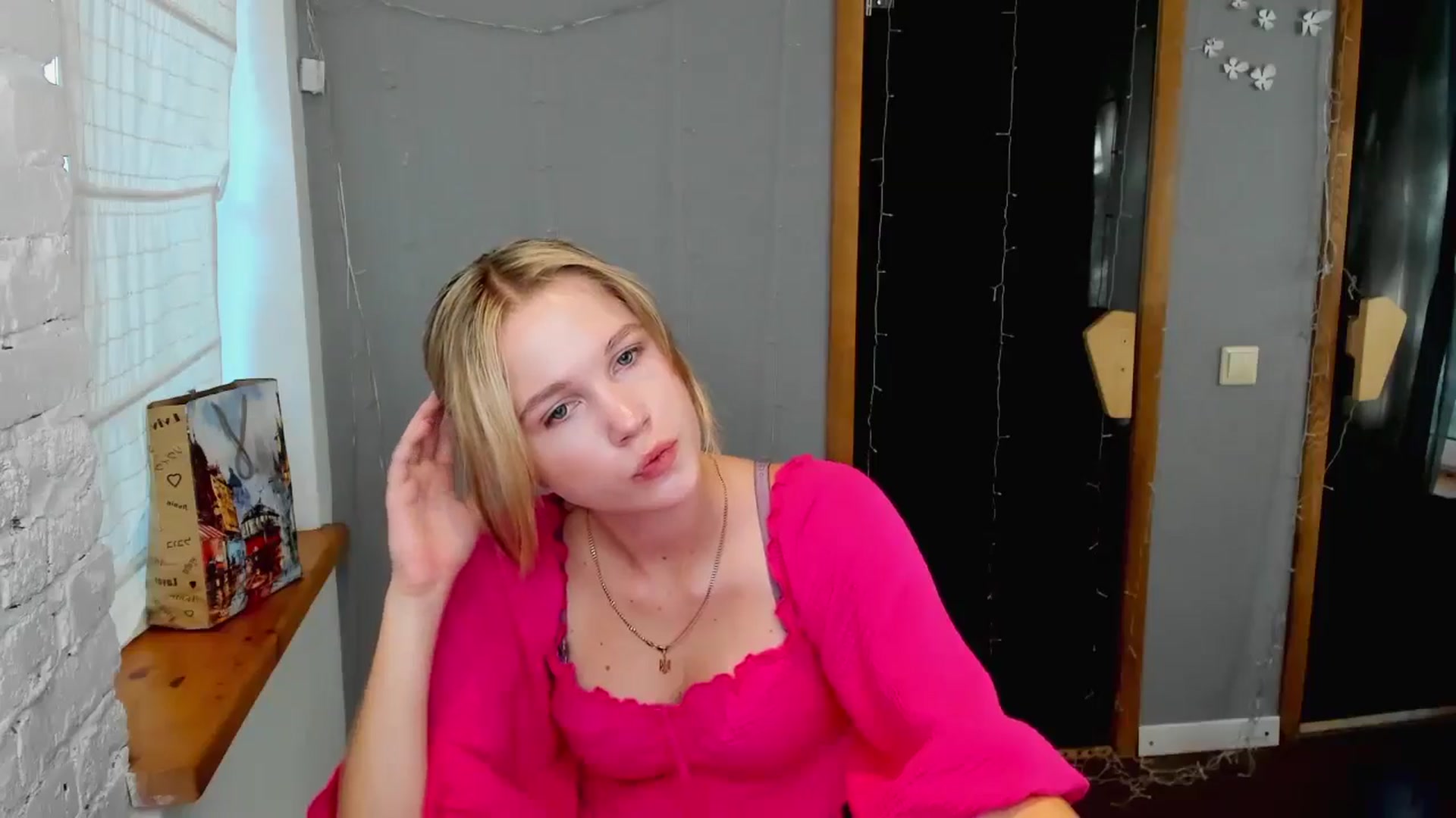 Gallery image thumbnail from Kate_Lewiss's myfreecams stream on, 08/11/2024, 06:29 image 9 of 20