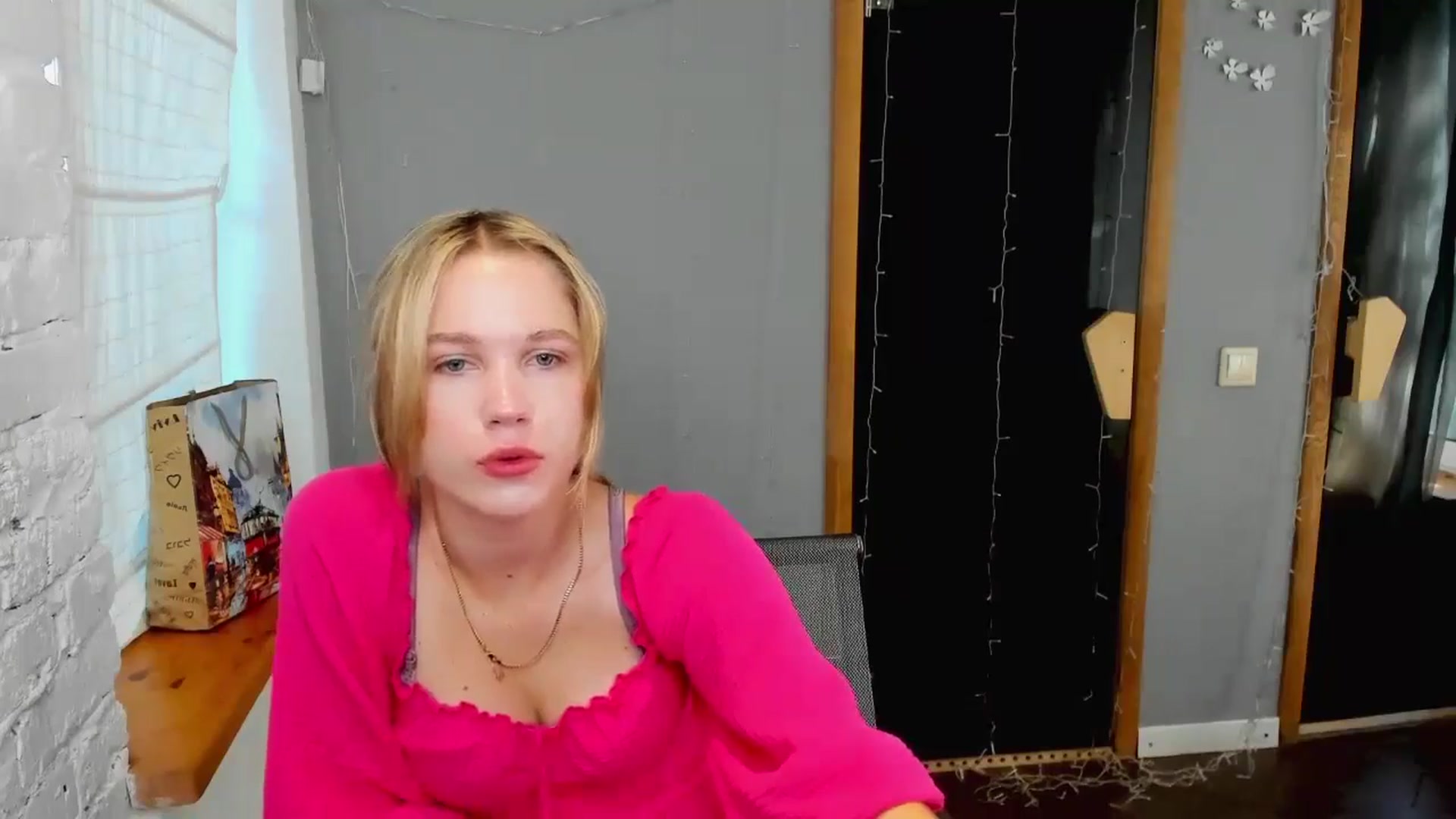 Gallery image thumbnail from Kate_Lewiss's myfreecams stream on, 08/11/2024, 06:29 image 4 of 20