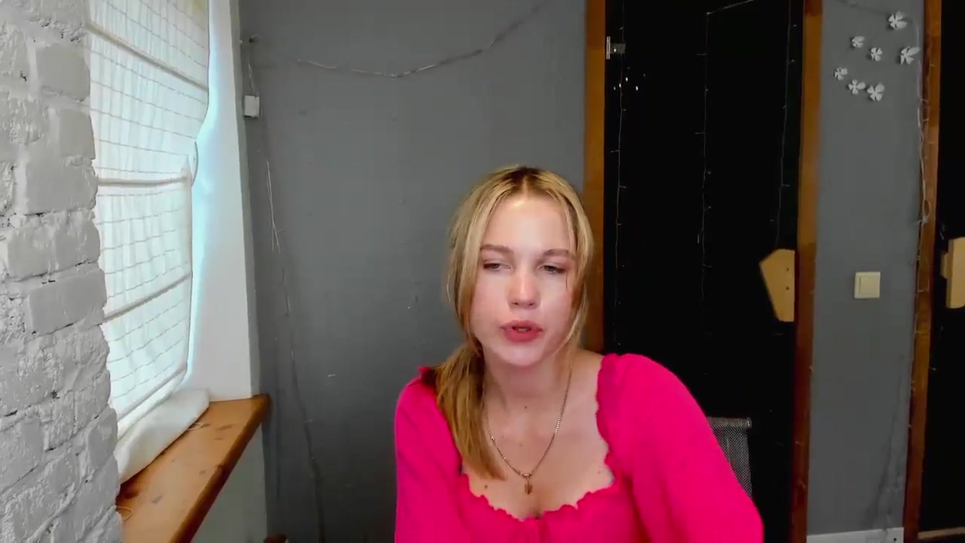 Gallery image thumbnail from Kate_Lewiss's myfreecams stream on, 08/11/2024, 10:30 image 7 of 20