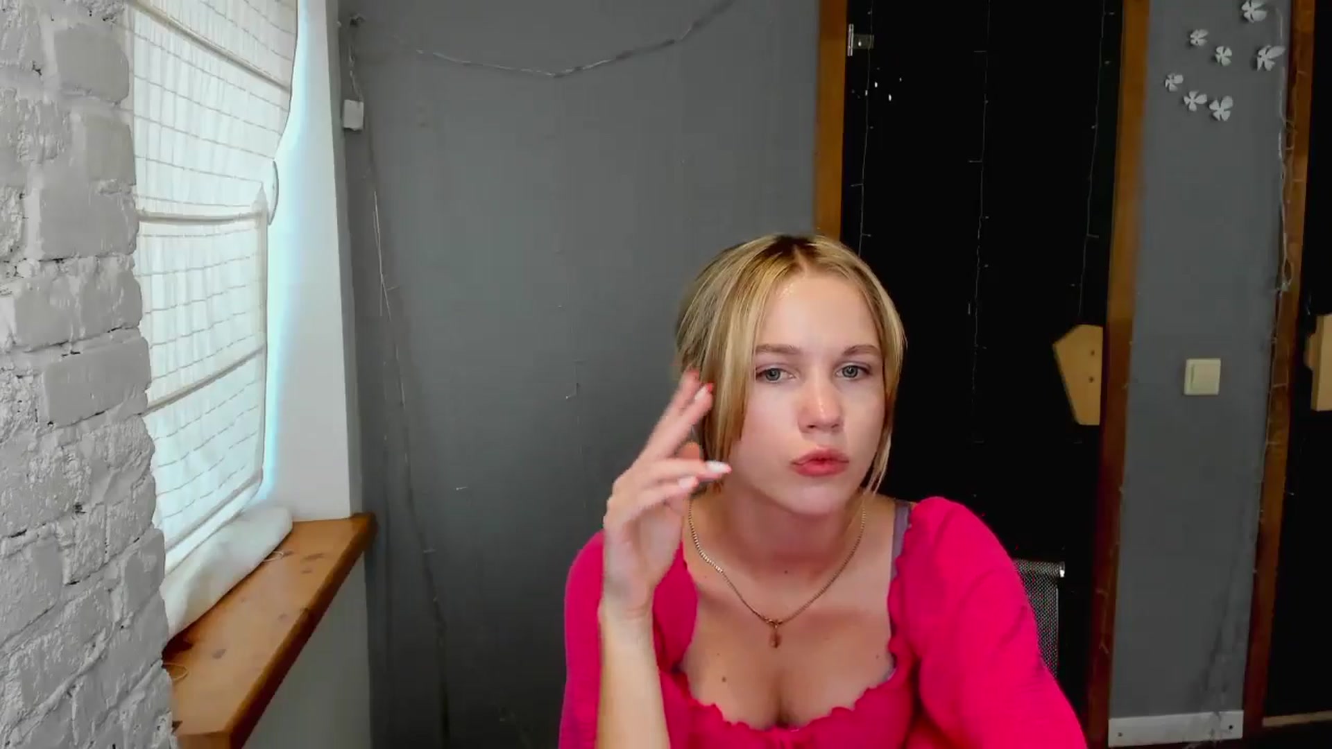 Gallery image thumbnail from Kate_Lewiss's myfreecams stream on, 08/11/2024, 10:30 image 15 of 20