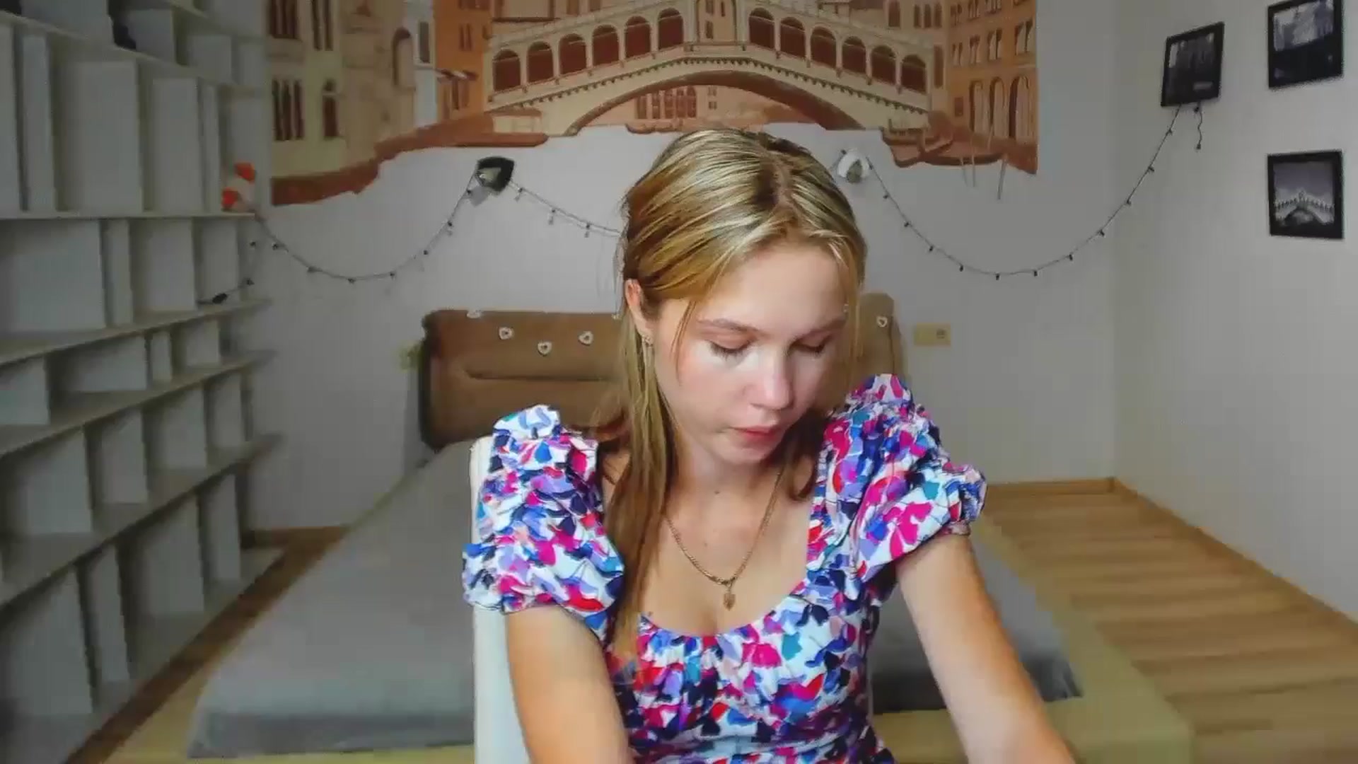 Gallery image thumbnail from Kate_Lewiss's myfreecams stream on, 08/12/2024, 08:16 image 2 of 20