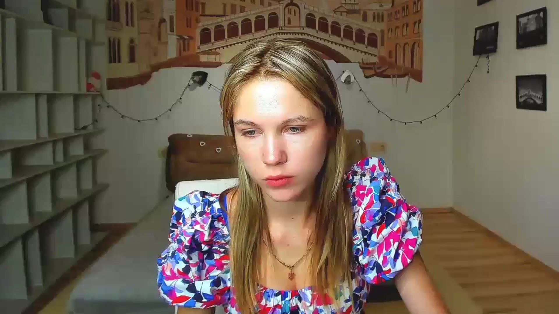 Gallery image thumbnail from Kate_Lewiss's myfreecams stream on, 08/12/2024, 11:11 image 12 of 20
