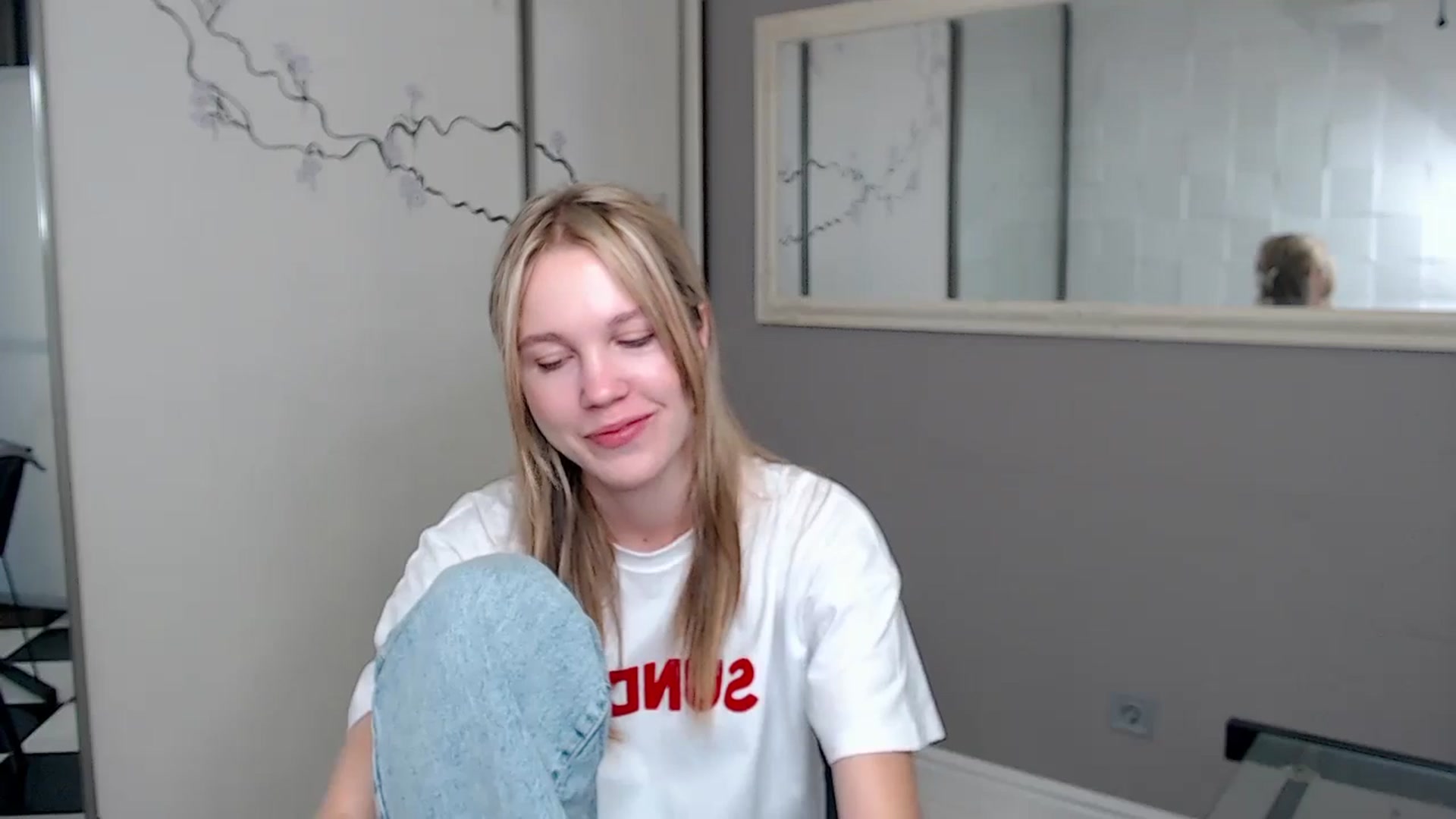Gallery image thumbnail from Kate_Lewiss's myfreecams stream on, 08/13/2024, 06:04 image 20 of 20