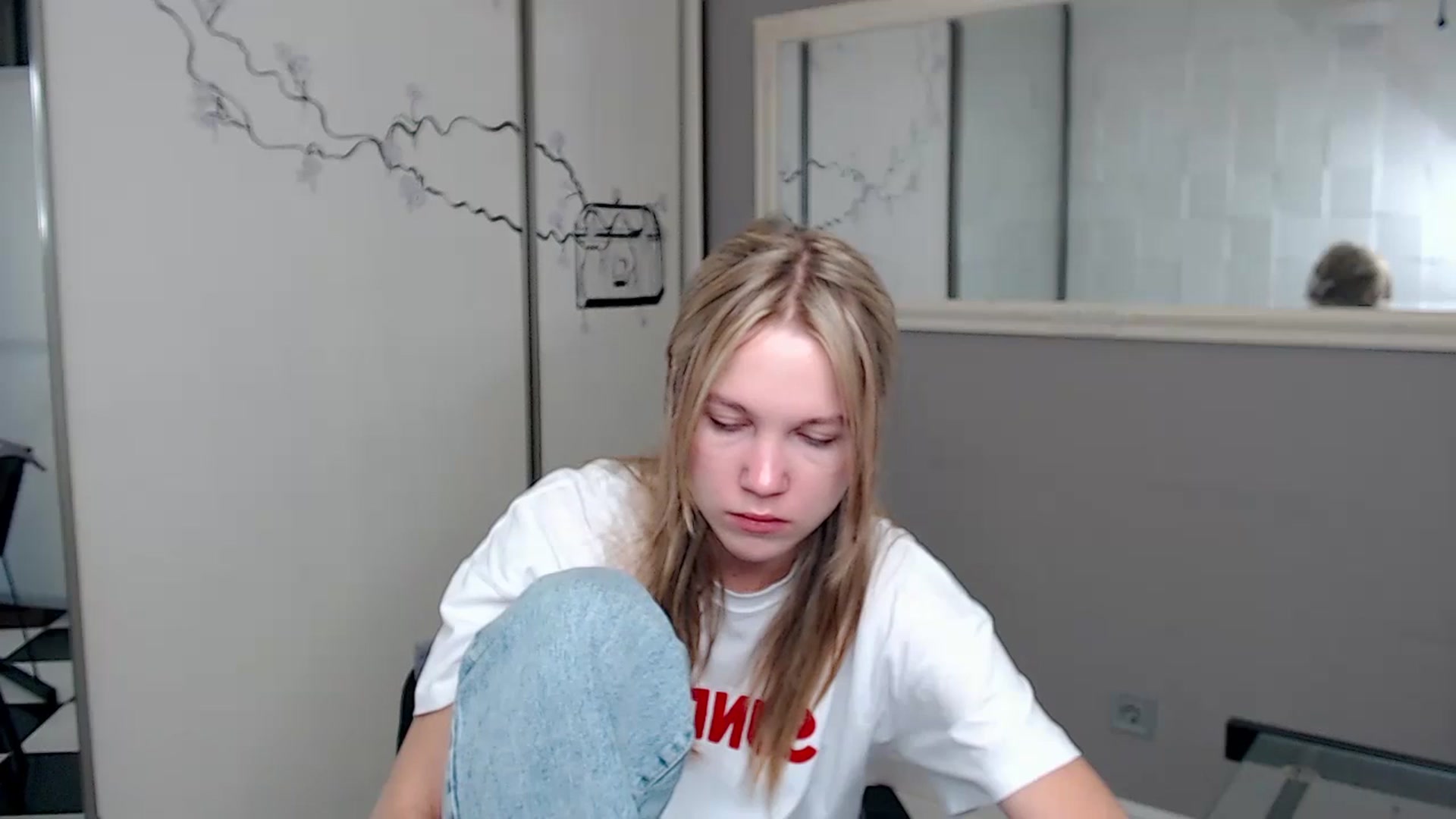 Gallery image thumbnail from Kate_Lewiss's myfreecams stream on, 08/13/2024, 06:04 image 19 of 20