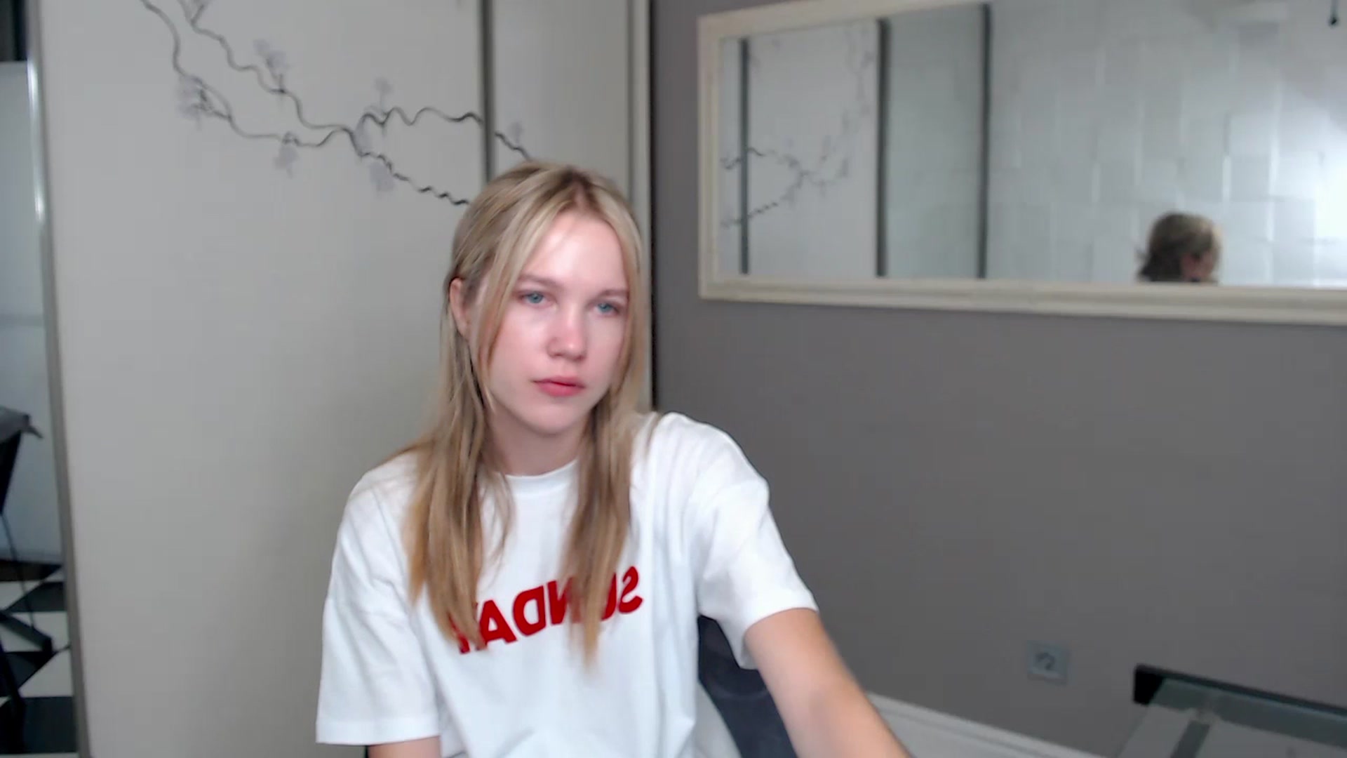 Gallery image thumbnail from Kate_Lewiss's myfreecams stream on, 08/13/2024, 06:04 image 14 of 20