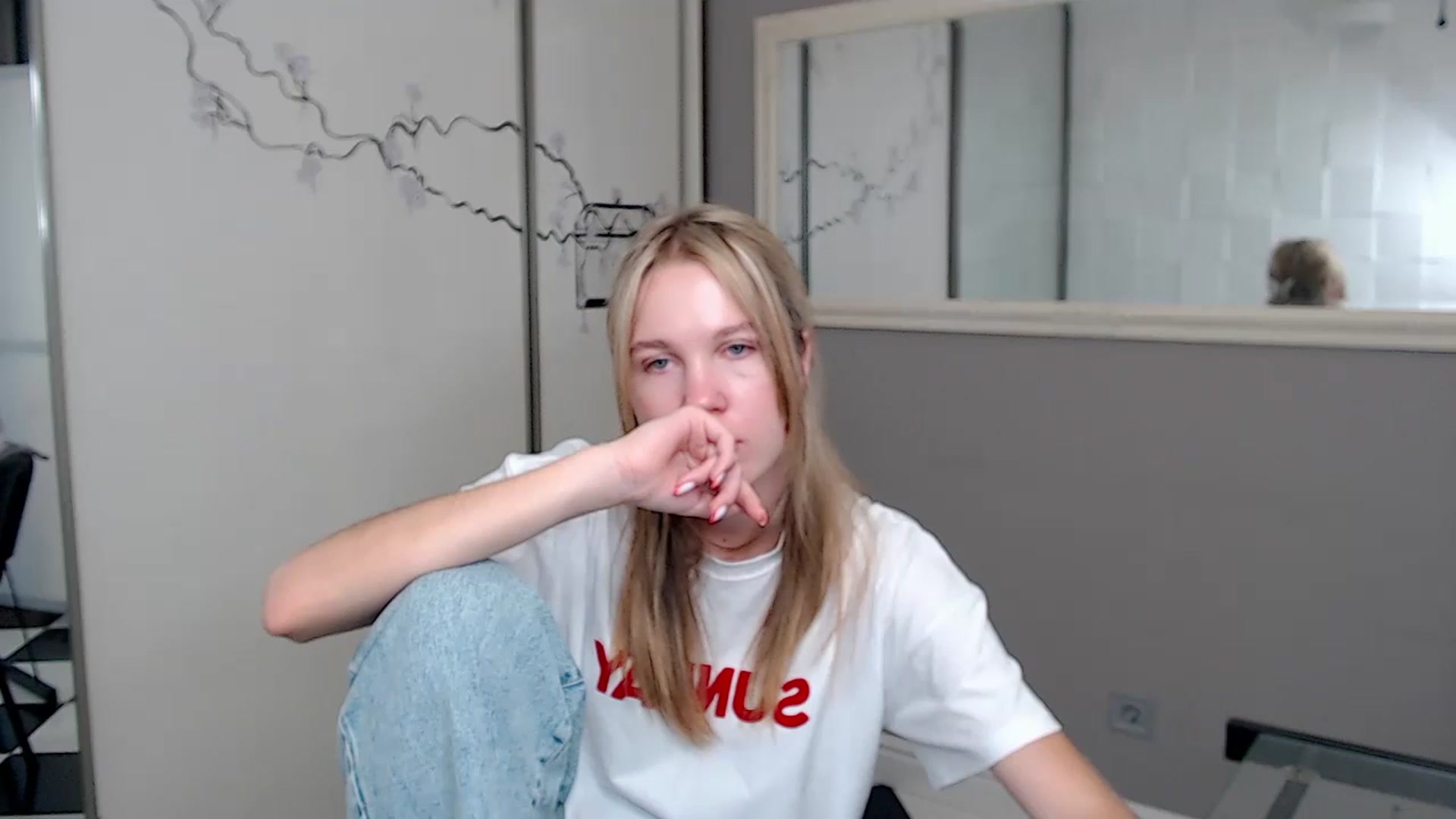 Gallery image thumbnail from Kate_Lewiss's myfreecams stream on, 08/13/2024, 06:58 image 14 of 20