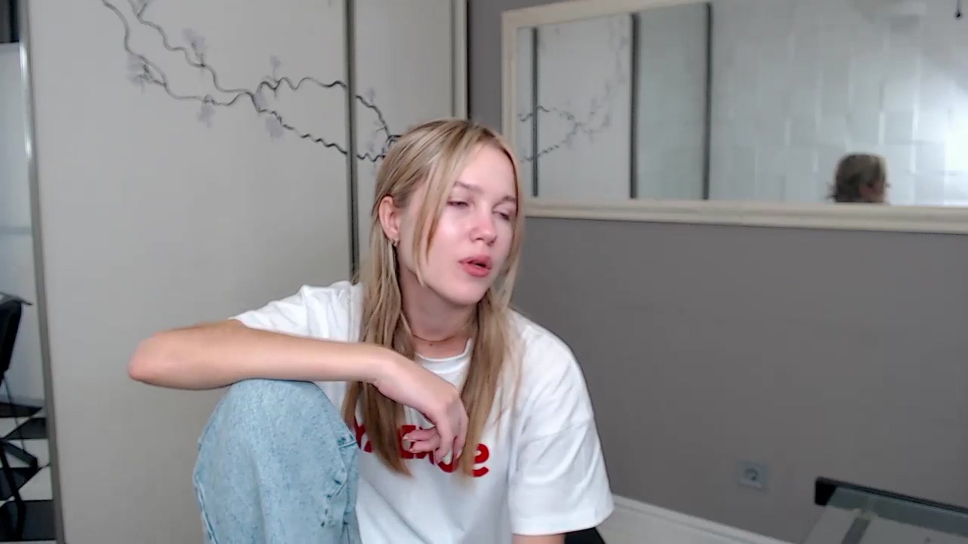 Gallery image thumbnail from Kate_Lewiss's myfreecams stream on, 08/13/2024, 06:58 image 13 of 20