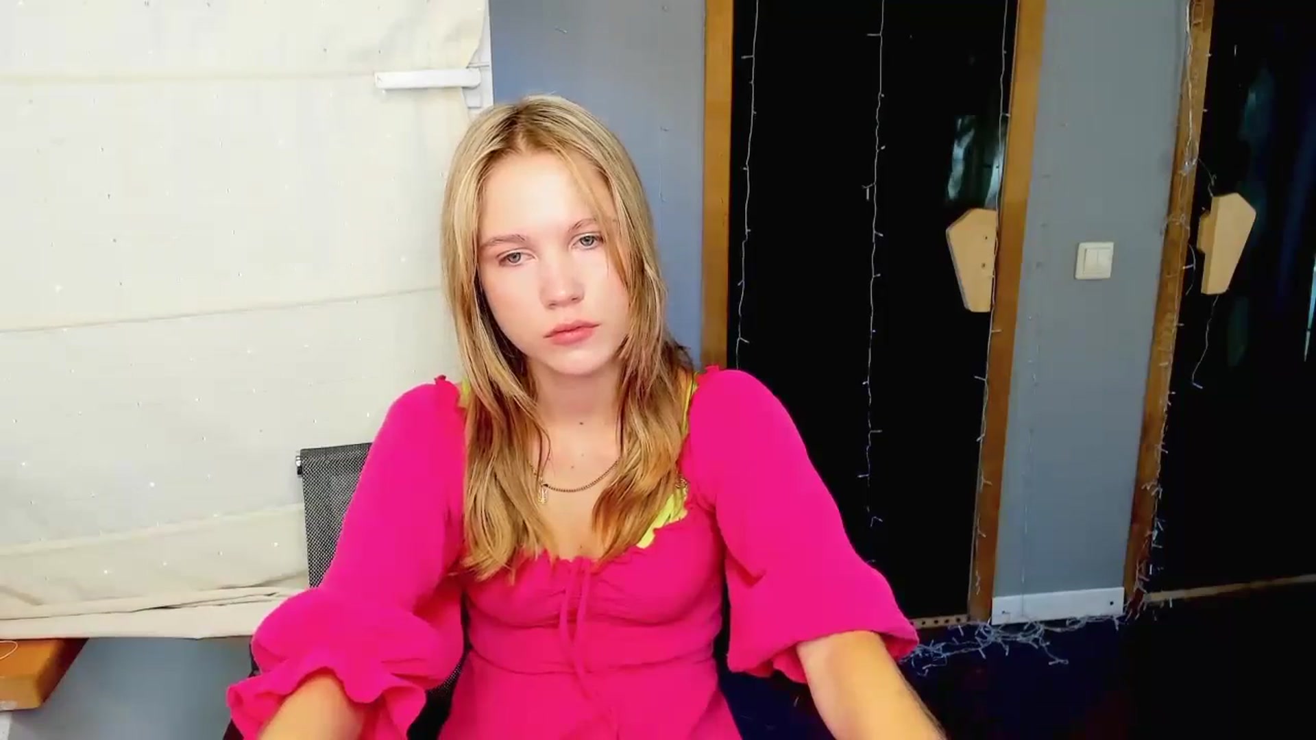 Gallery image thumbnail from Kate_Lewiss's myfreecams stream on, 08/14/2024, 08:08 image 4 of 20