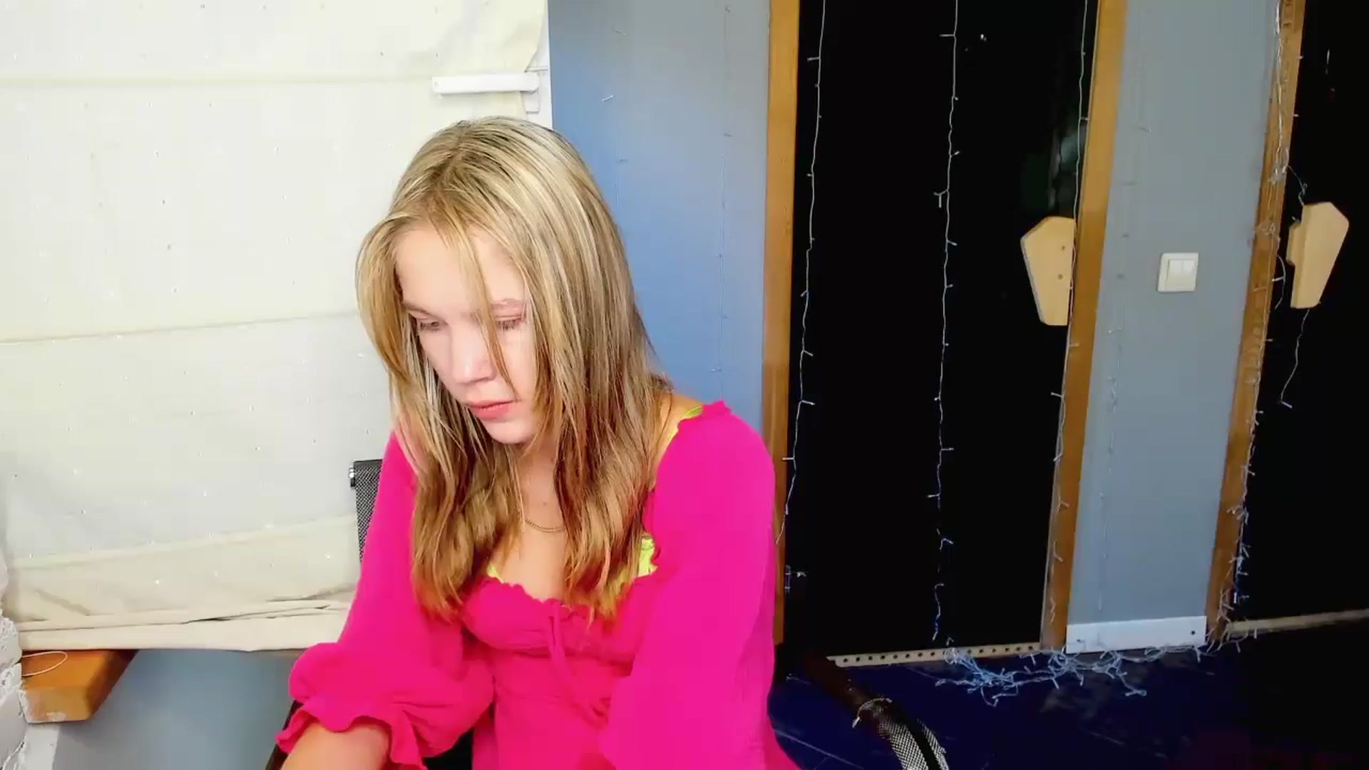 Gallery image thumbnail from Kate_Lewiss's myfreecams stream on, 08/14/2024, 08:08 image 8 of 20