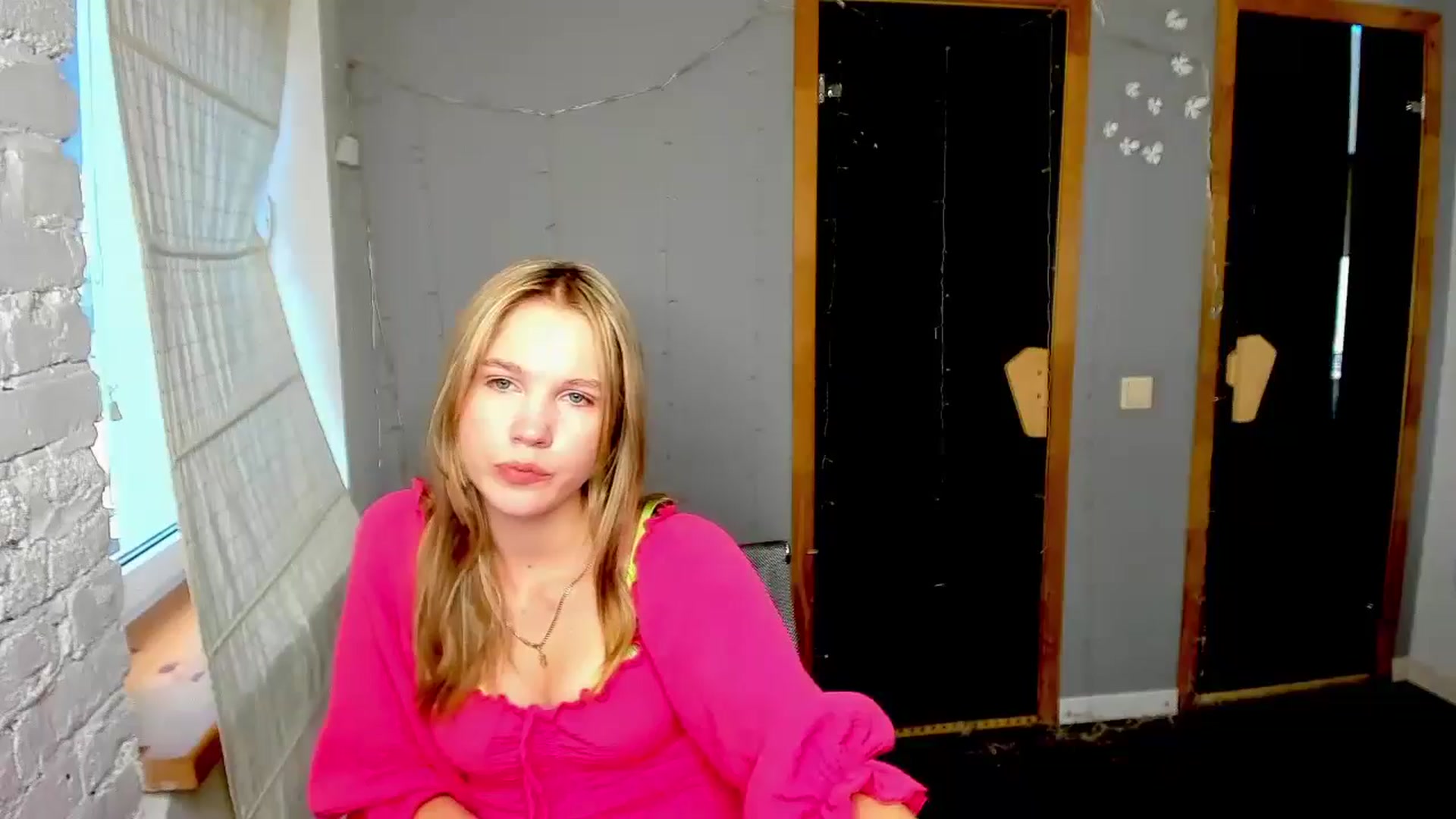 Gallery image thumbnail from Kate_Lewiss's myfreecams stream on, 08/14/2024, 11:06 image 1 of 20