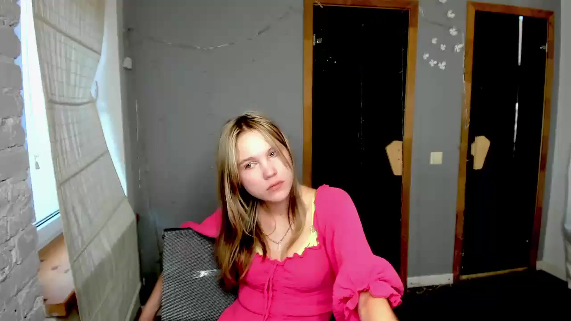 Gallery image thumbnail from Kate_Lewiss's myfreecams stream on, 08/14/2024, 11:06 image 11 of 20