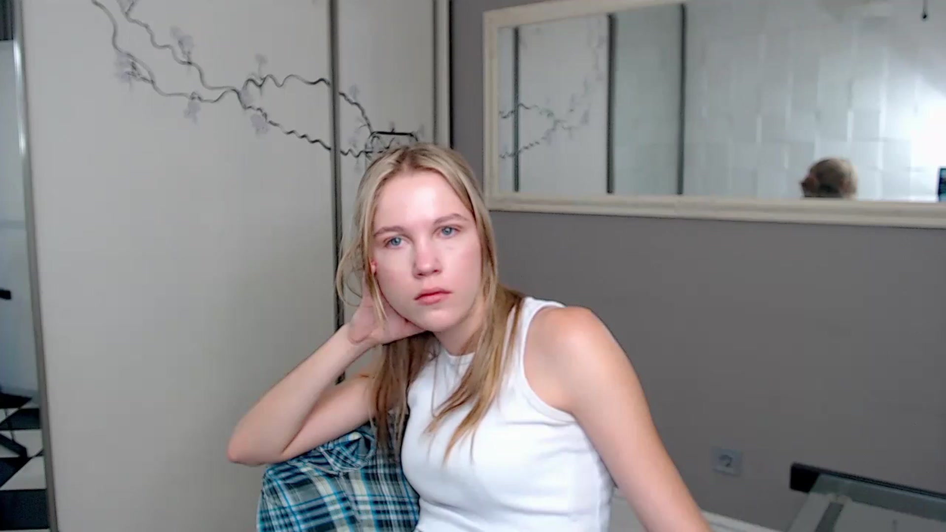 Gallery image thumbnail from Kate_Lewiss's myfreecams stream on, 08/15/2024, 07:55 image 11 of 20