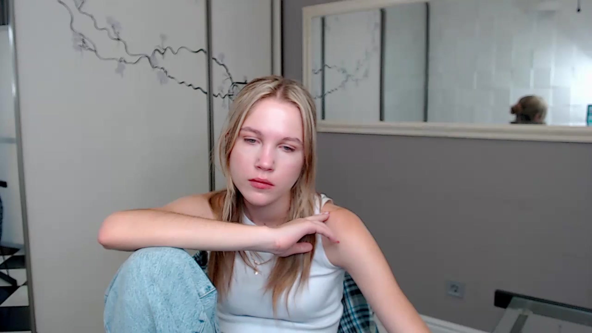 Gallery image thumbnail from Kate_Lewiss's myfreecams stream on, 08/15/2024, 07:55 image 5 of 20
