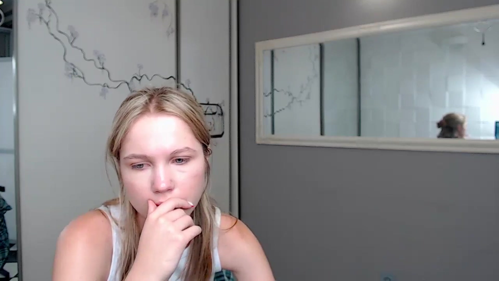 Gallery image thumbnail from Kate_Lewiss's myfreecams stream on, 08/15/2024, 11:09 image 13 of 20