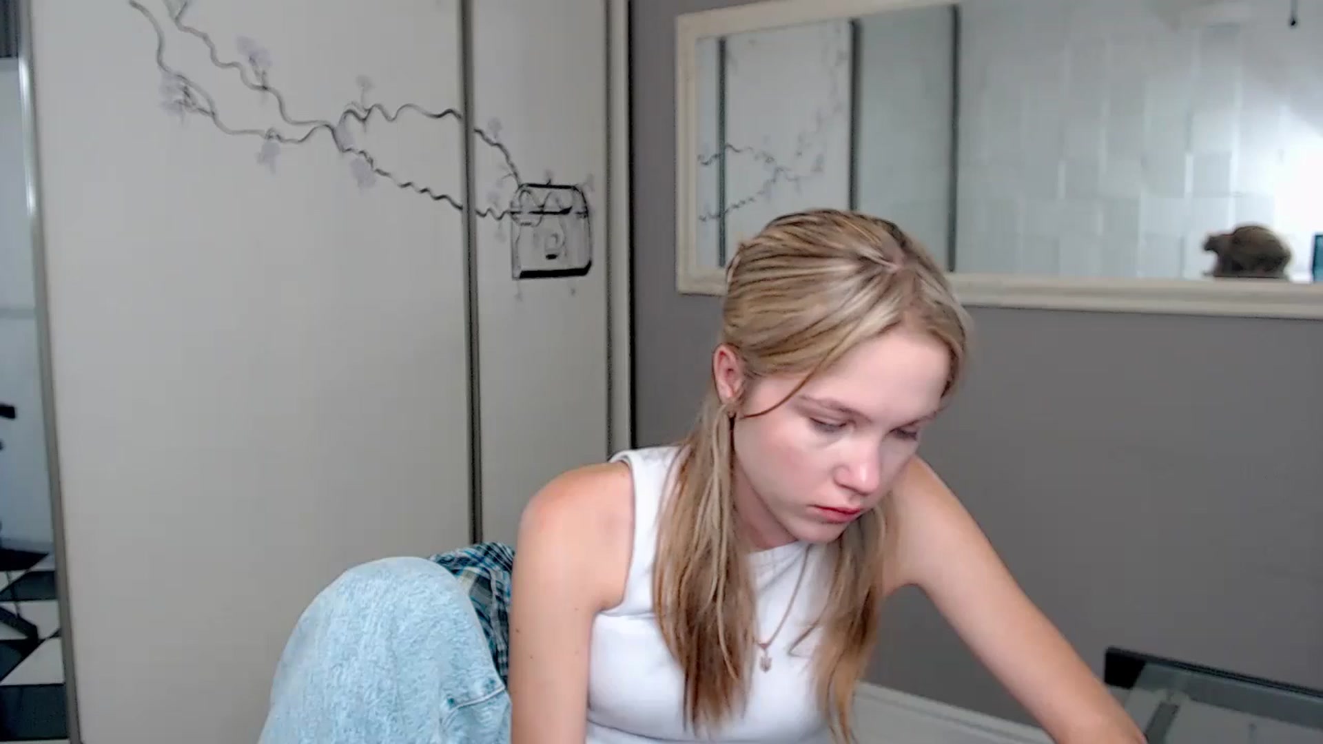 Gallery image thumbnail from Kate_Lewiss's myfreecams stream on, 08/15/2024, 11:09 image 5 of 20