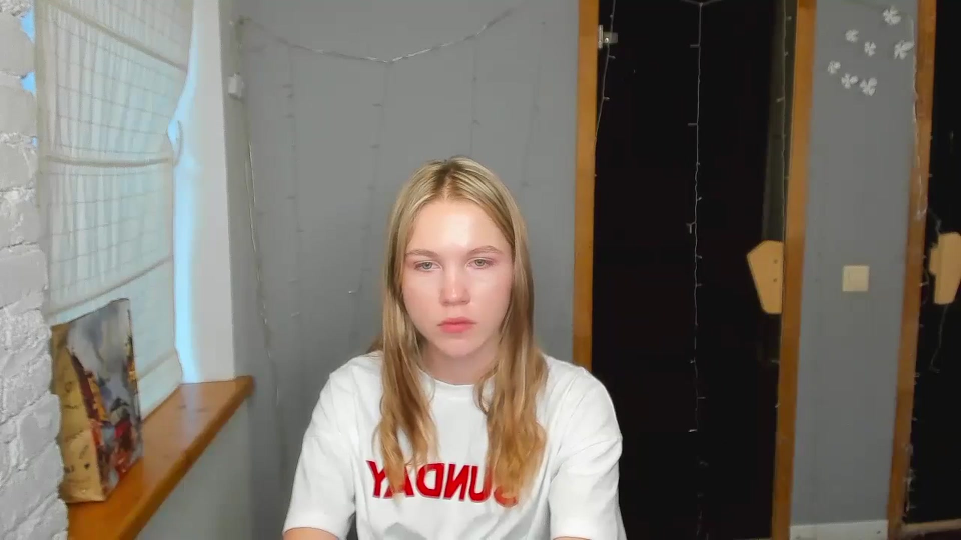 Gallery image thumbnail from Kate_Lewiss's myfreecams stream on, 08/18/2024, 08:38 image 17 of 20