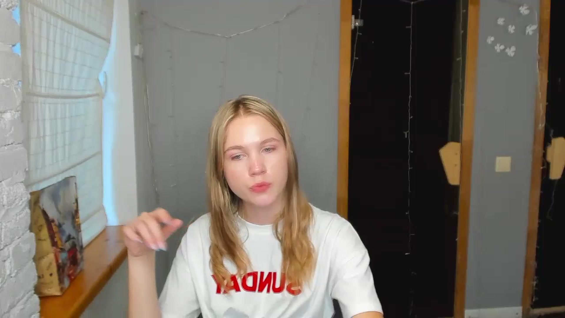 Gallery image thumbnail from Kate_Lewiss's myfreecams stream on, 08/18/2024, 08:38 image 18 of 20