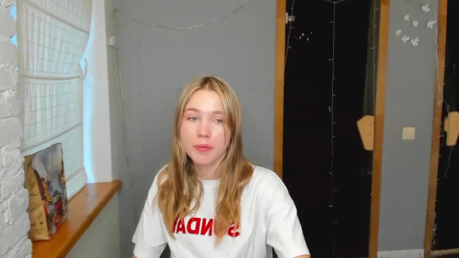 Gallery image thumbnail from Kate_Lewiss's myfreecams stream on, 08/18/2024, 10:18 image 11 of 20