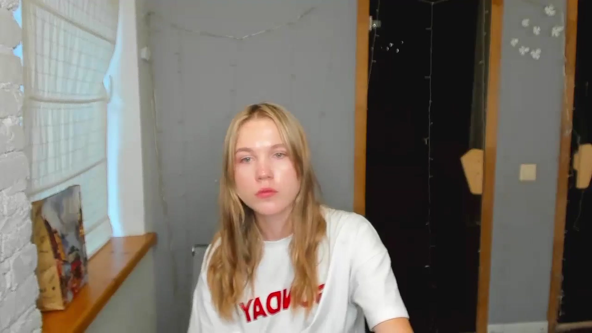 Gallery image thumbnail from Kate_Lewiss's myfreecams stream on, 08/18/2024, 10:18 image 16 of 20