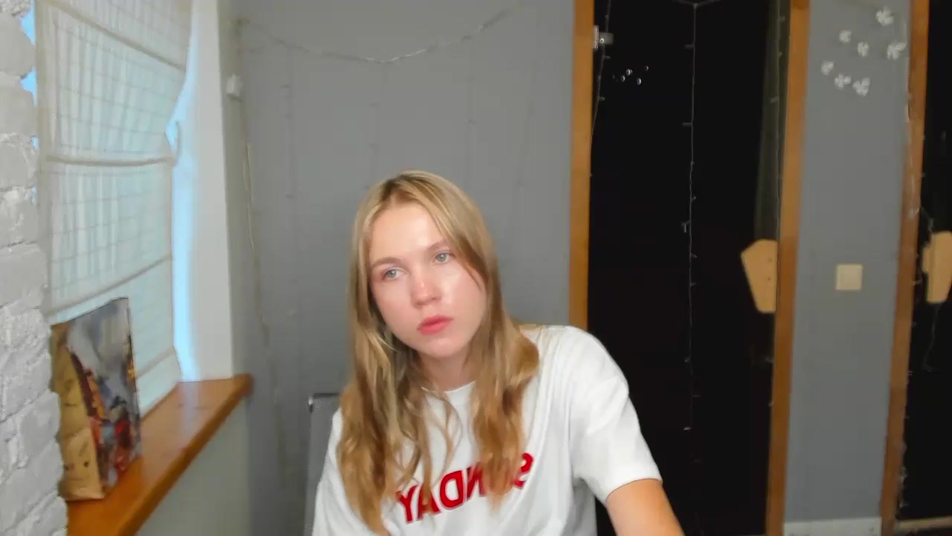 Gallery image thumbnail from Kate_Lewiss's myfreecams stream on, 08/18/2024, 10:18 image 14 of 20