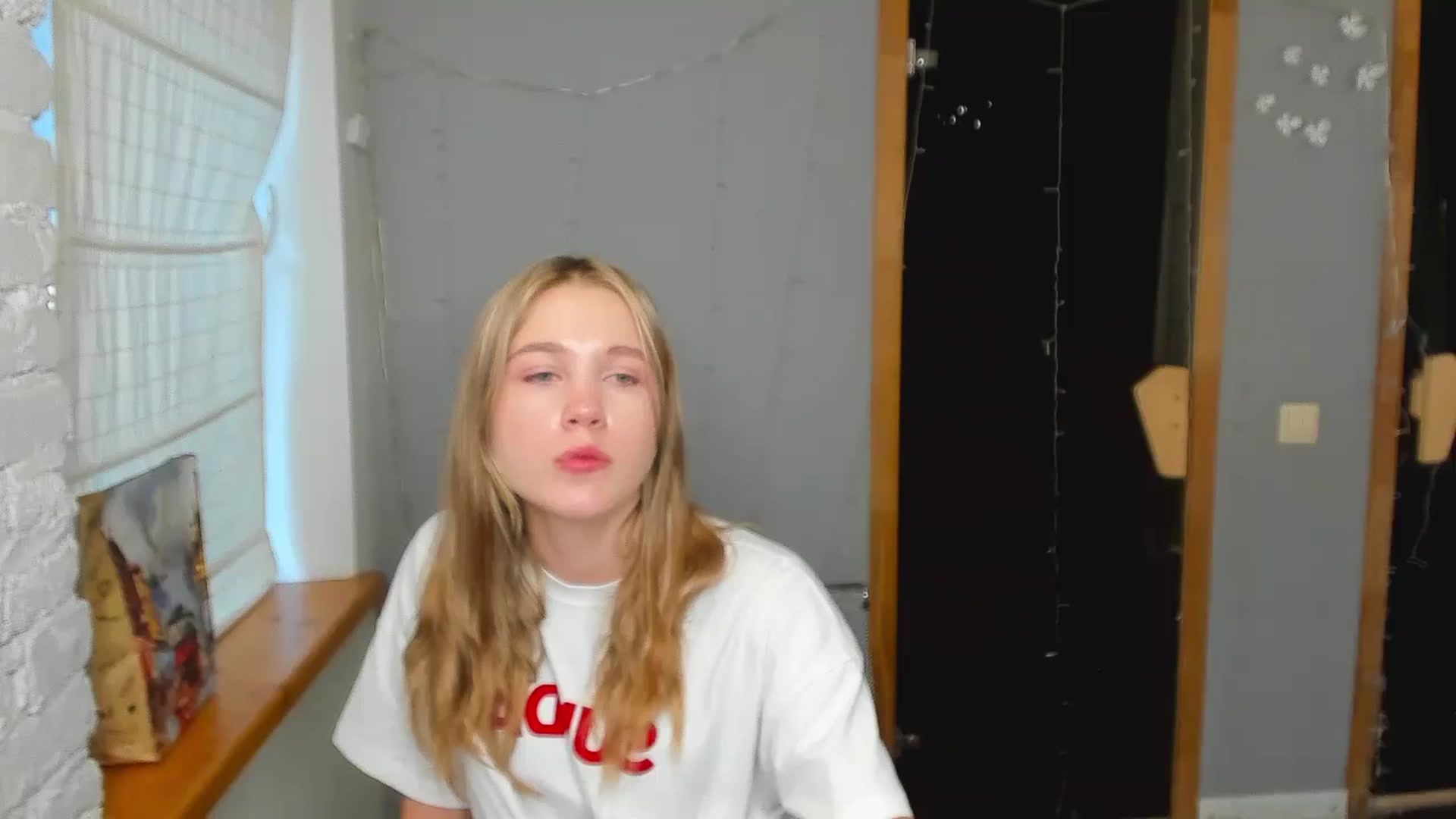 Gallery image thumbnail from Kate_Lewiss's myfreecams stream on, 08/18/2024, 10:18 image 6 of 20