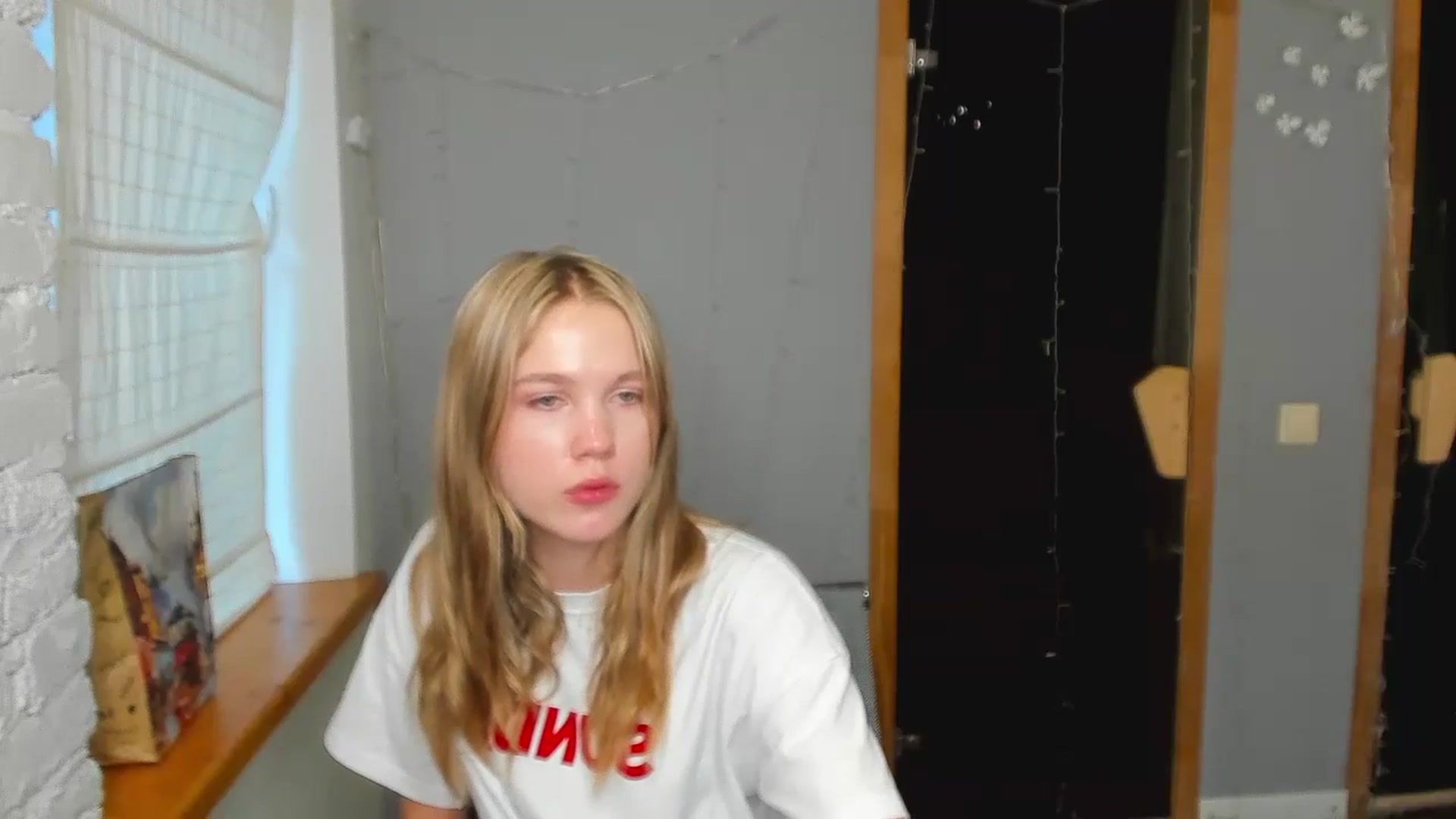 Gallery image thumbnail from Kate_Lewiss's myfreecams stream on, 08/18/2024, 10:18 image 12 of 20