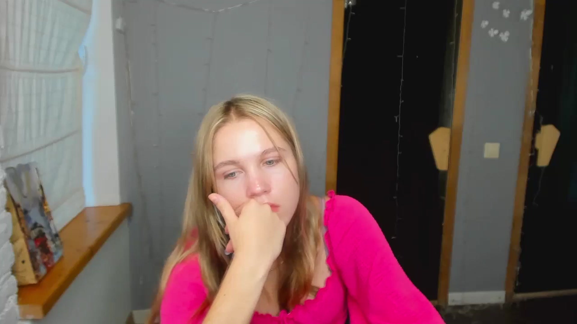 Gallery image thumbnail from Kate_Lewiss's myfreecams stream on, 08/19/2024, 06:58 image 17 of 20