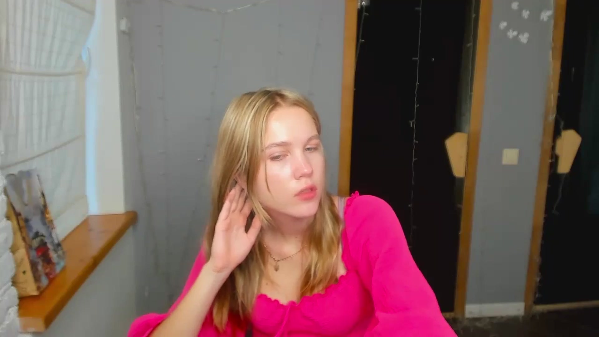 Gallery image thumbnail from Kate_Lewiss's myfreecams stream on, 08/19/2024, 06:58 image 18 of 20