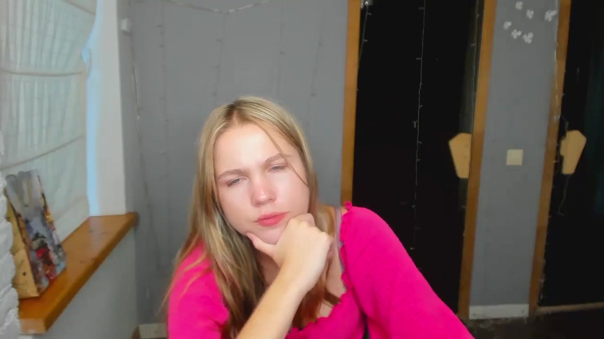Gallery image thumbnail from Kate_Lewiss's myfreecams stream on, 08/19/2024, 06:58 image 16 of 20