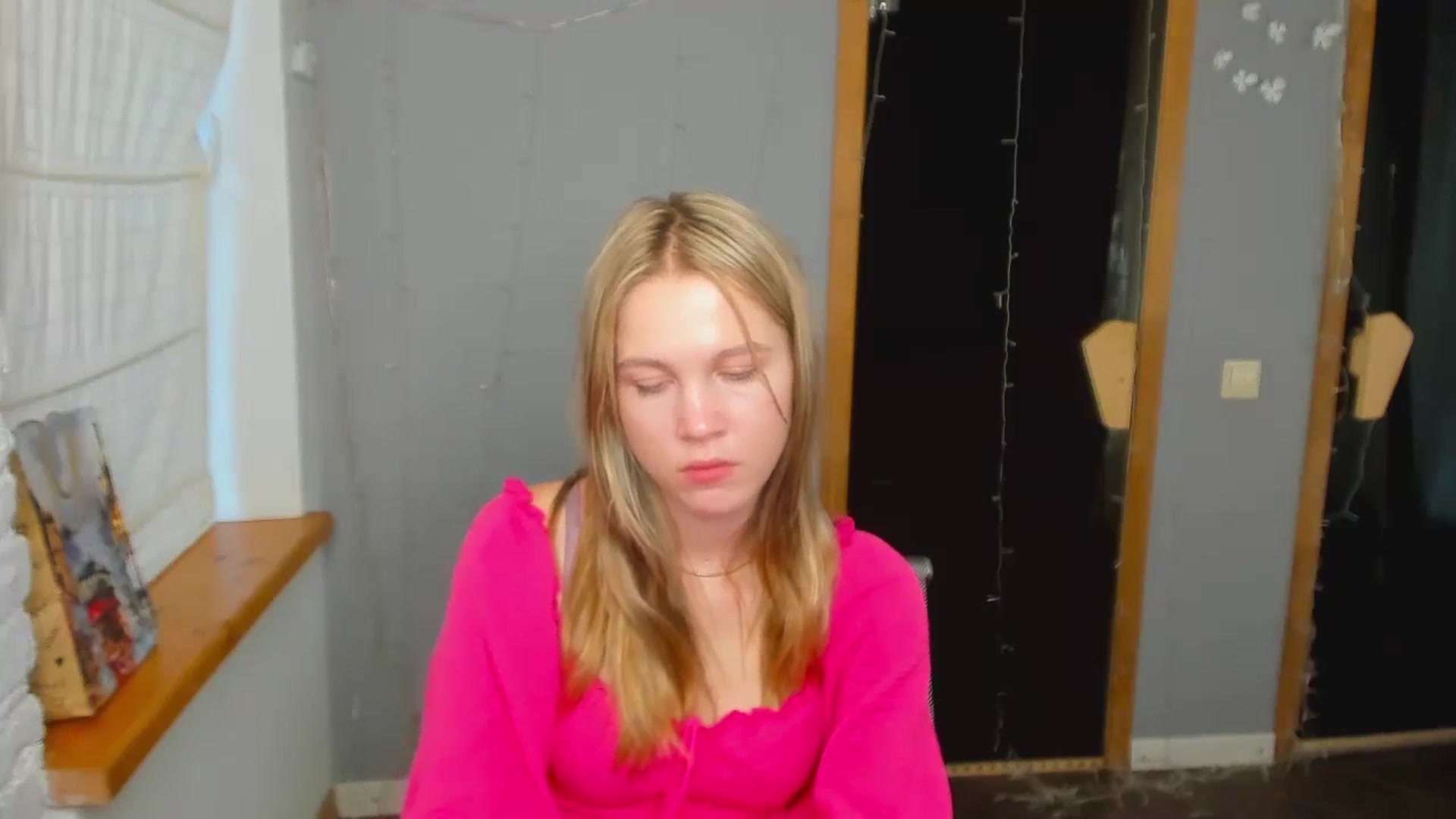Gallery image thumbnail from Kate_Lewiss's myfreecams stream on, 08/19/2024, 06:58 image 11 of 20