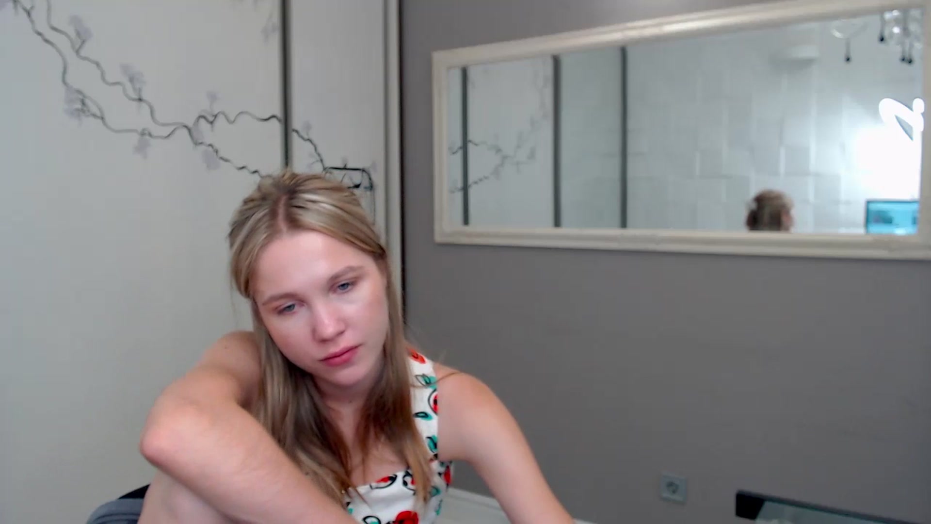 Gallery image thumbnail from Kate_Lewiss's myfreecams stream on, 08/20/2024, 10:01 image 8 of 20