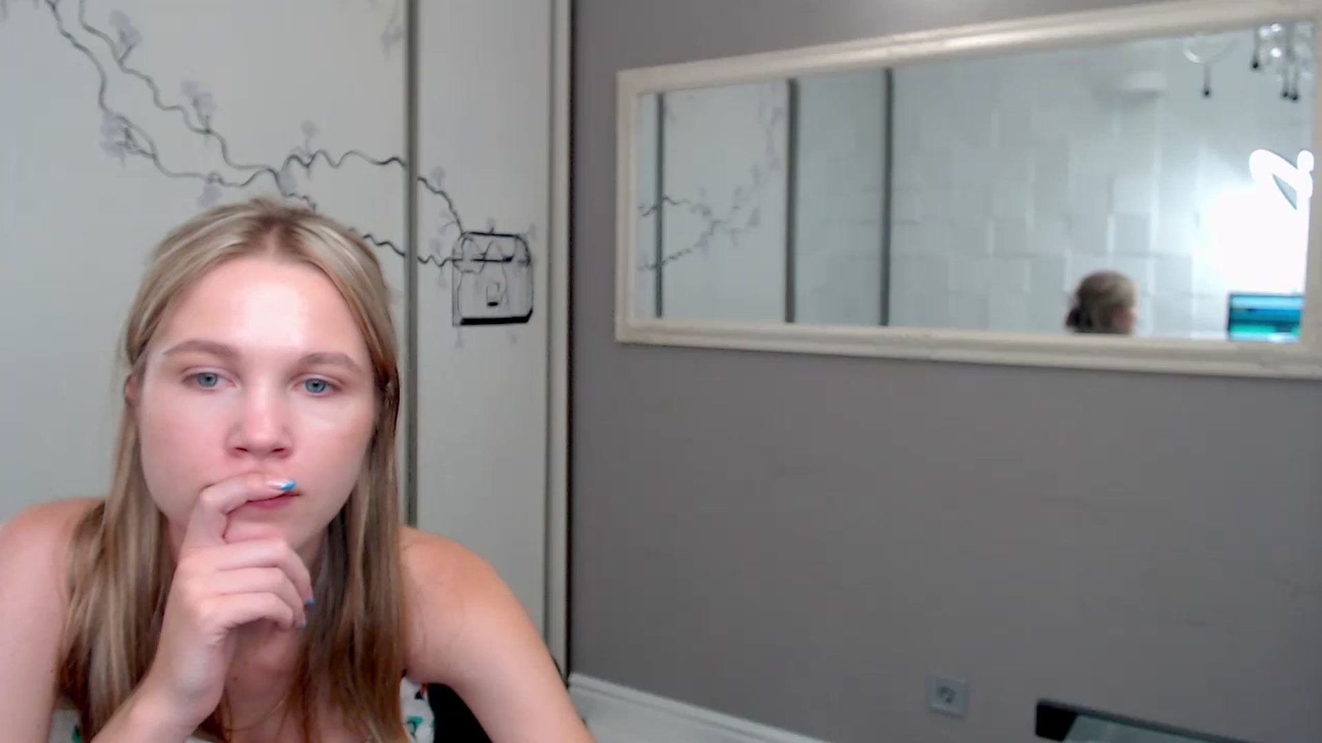 Gallery image thumbnail from Kate_Lewiss's myfreecams stream on, 08/20/2024, 10:01 image 13 of 20