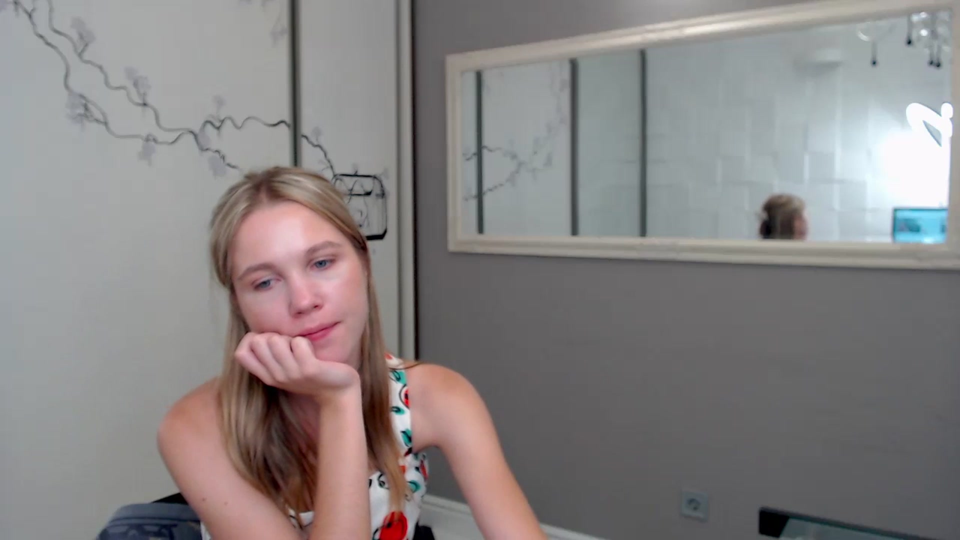 Gallery image thumbnail from Kate_Lewiss's myfreecams stream on, 08/20/2024, 10:01 image 6 of 20