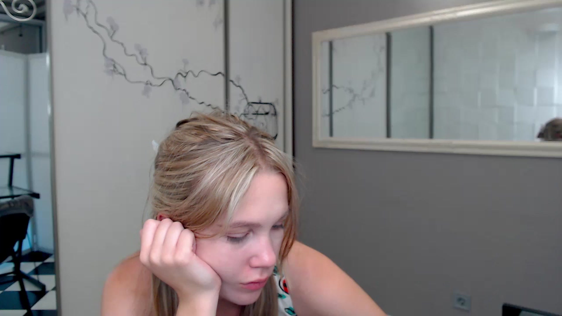 Gallery image thumbnail from Kate_Lewiss's myfreecams stream on, 08/20/2024, 10:51 image 19 of 20