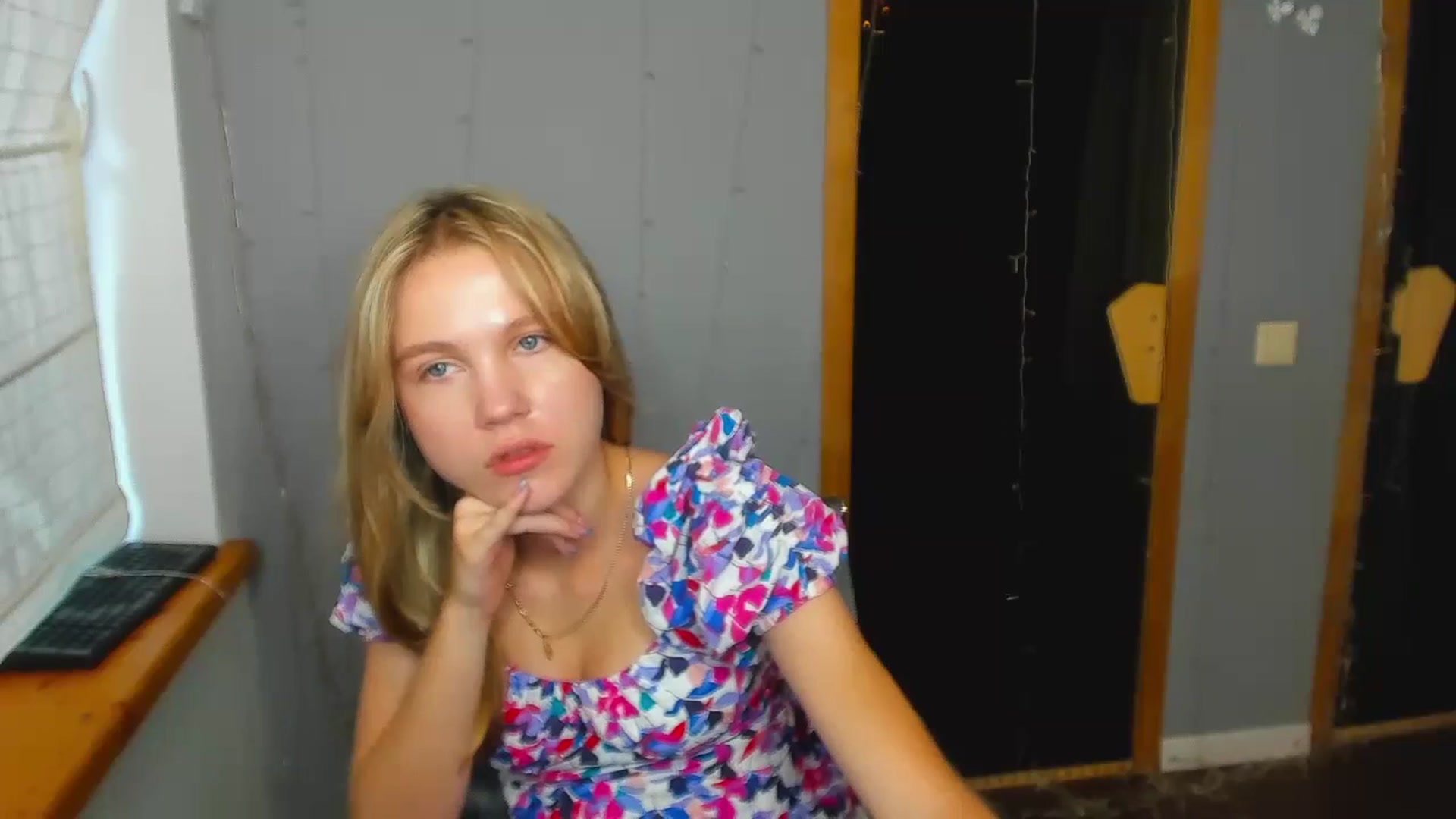 Gallery image thumbnail from Kate_Lewiss's myfreecams stream on, 08/21/2024, 07:57 image 15 of 20