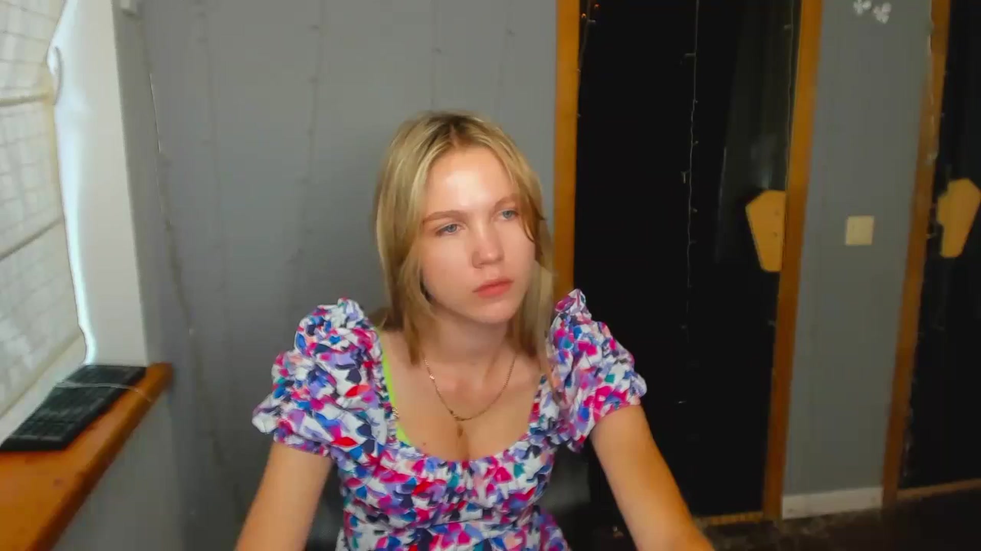 Gallery image thumbnail from Kate_Lewiss's myfreecams stream on, 08/21/2024, 07:57 image 12 of 20
