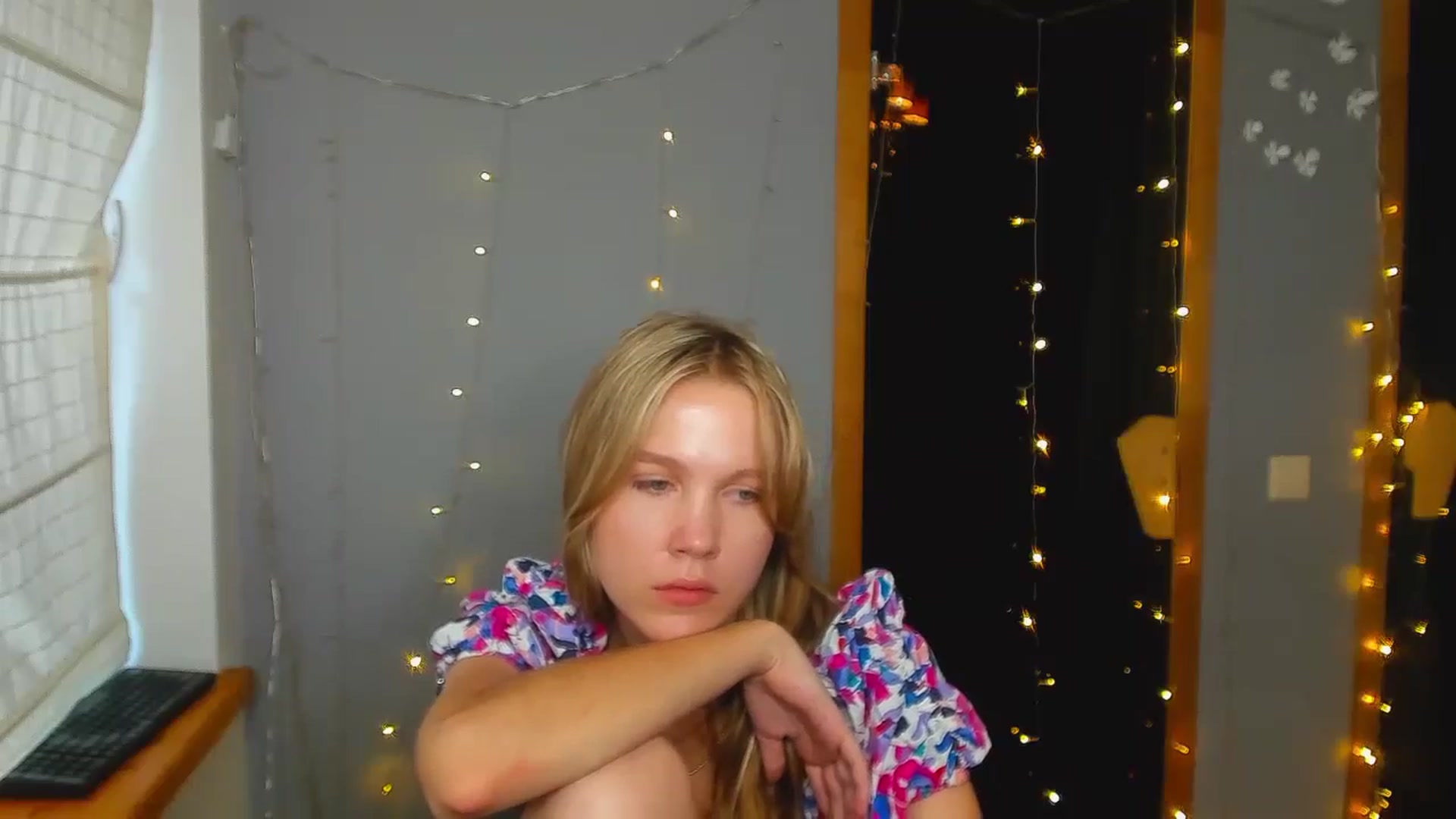 Gallery image thumbnail from Kate_Lewiss's myfreecams stream on, 08/21/2024, 07:57 image 18 of 20
