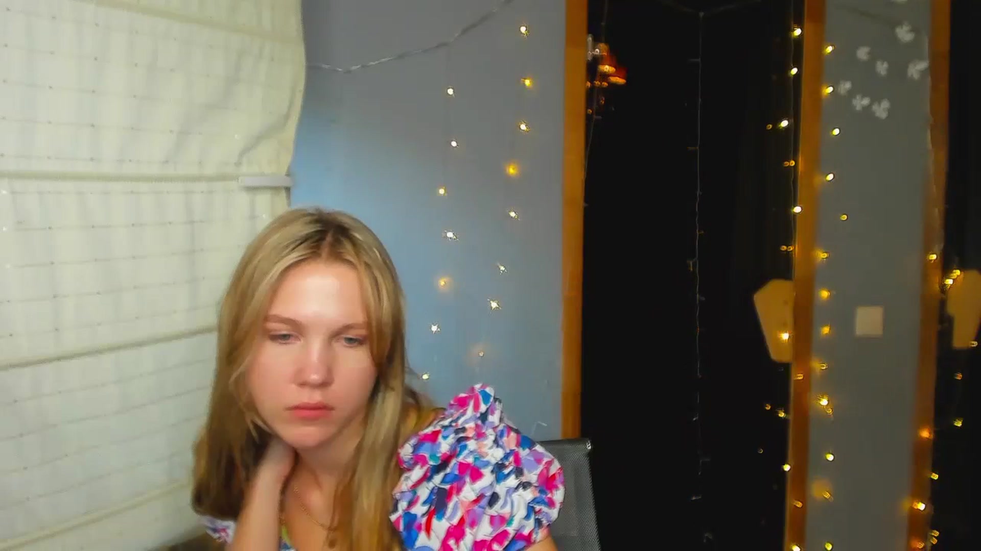Gallery image thumbnail from Kate_Lewiss's myfreecams stream on, 08/21/2024, 11:05 image 11 of 20
