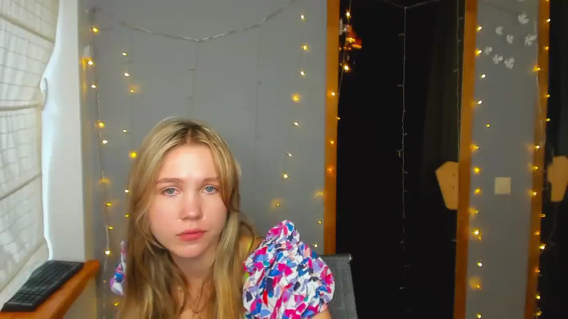 Gallery image thumbnail from Kate_Lewiss's myfreecams stream on, 08/21/2024, 11:05 image 10 of 20
